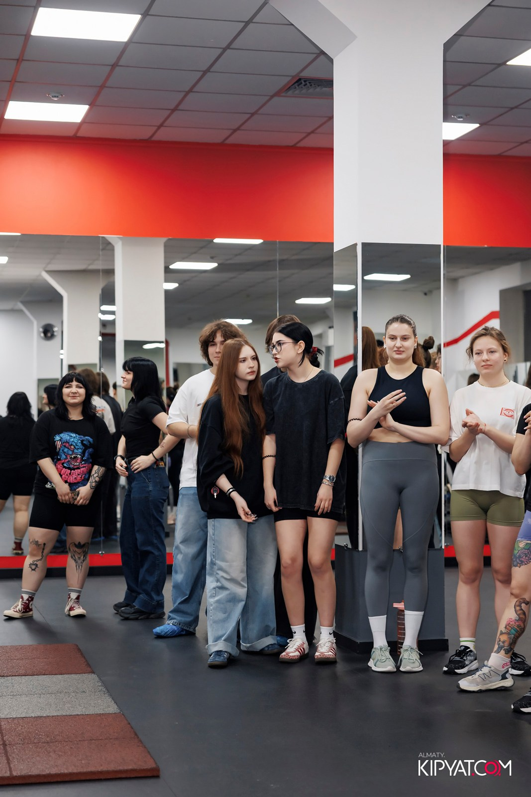 ДЕНЬ РОЖДЕНИЯ ТРЕНАЖЕРНОГО ЗАЛА MIND OF BODY. КИПЯТКОМ АЛМАТЫ! Фотосъемка мероприятий в Алматы