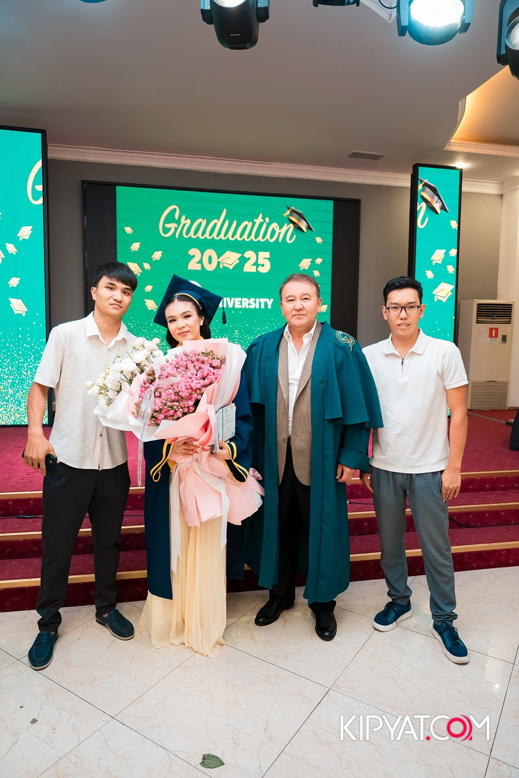 GRADUATION 2025 Q UNIVERSITY. КИПЯТКОМ АЛМАТЫ!