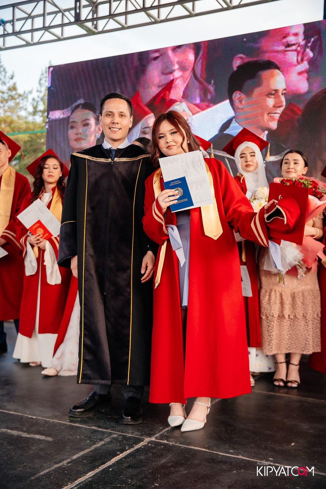 ВРУЧЕНИЕ ДИПЛОМОВ — НАРХОЗ КОЛЛЕДЖ. Part 3. КИПЯТКОМ АЛМАТЫ!