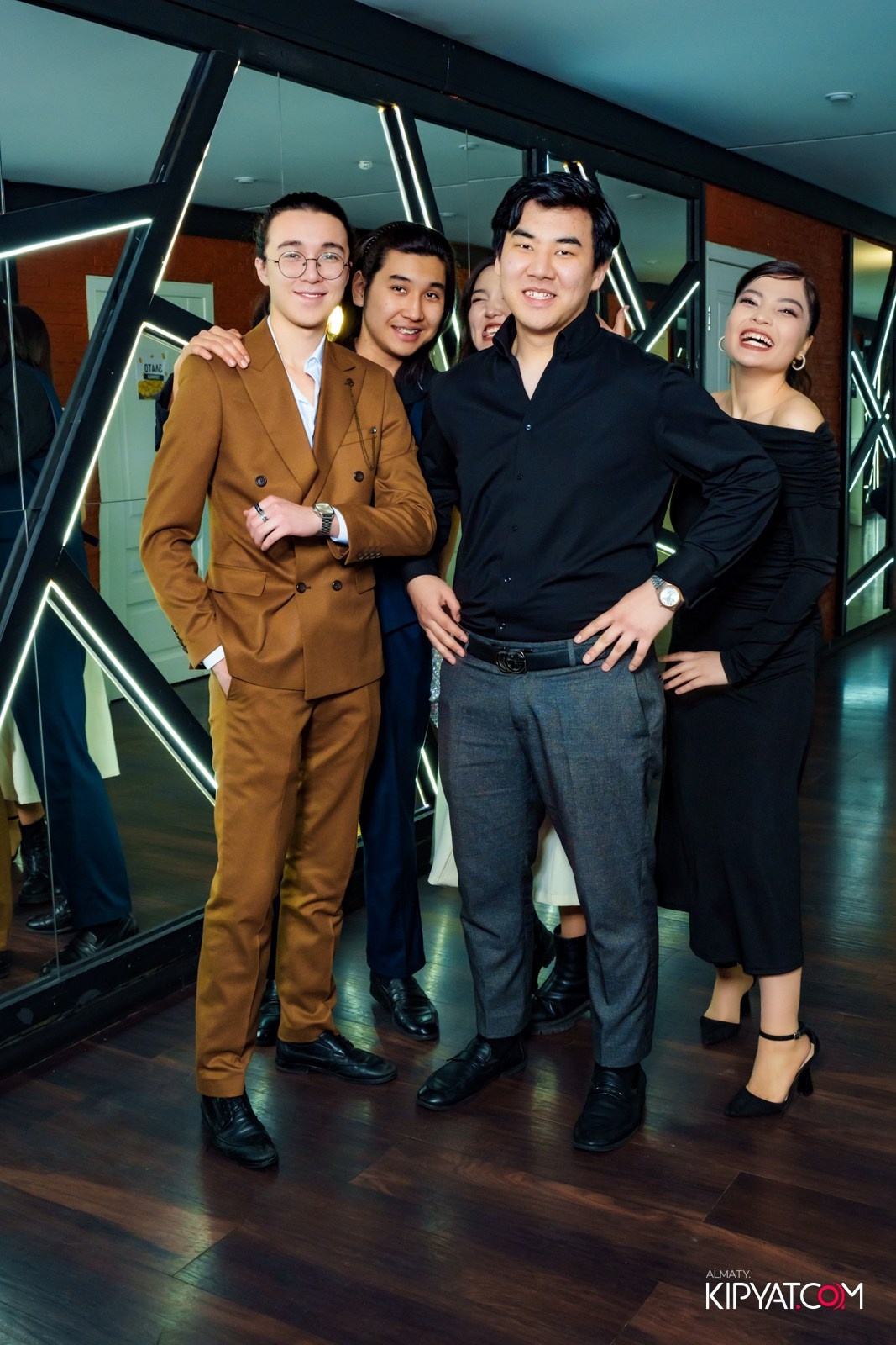 УХО И МЕДВЕДЬ НА САИНА. КИПЯТКОМ АЛМАТЫ!