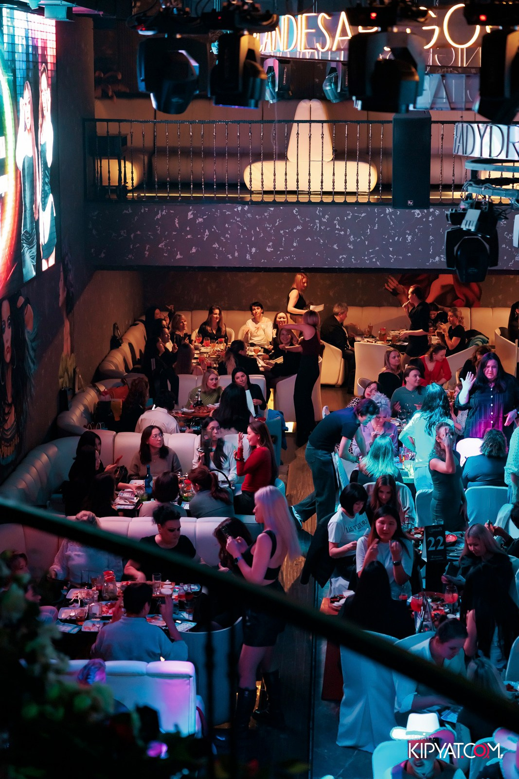 МУЗЫКАЛЬНОЕ ЛОТО В HIT RETRO. КИПЯТКОМ АЛМАТЫ! Фотосъемка мероприятий в Алматы