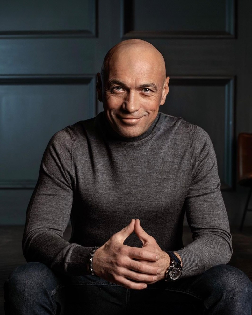 Business Portraits. Professional Wedding Photography, Portraits, and Studio Photoshoots in Phuket