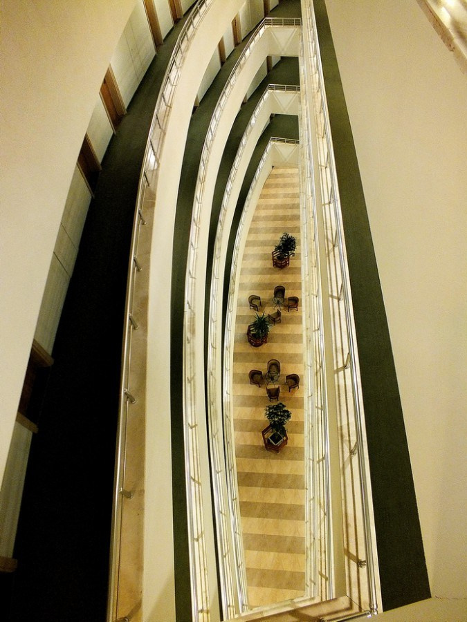 Лестницы. Фотограф для маркетплейсов Михаил Бове