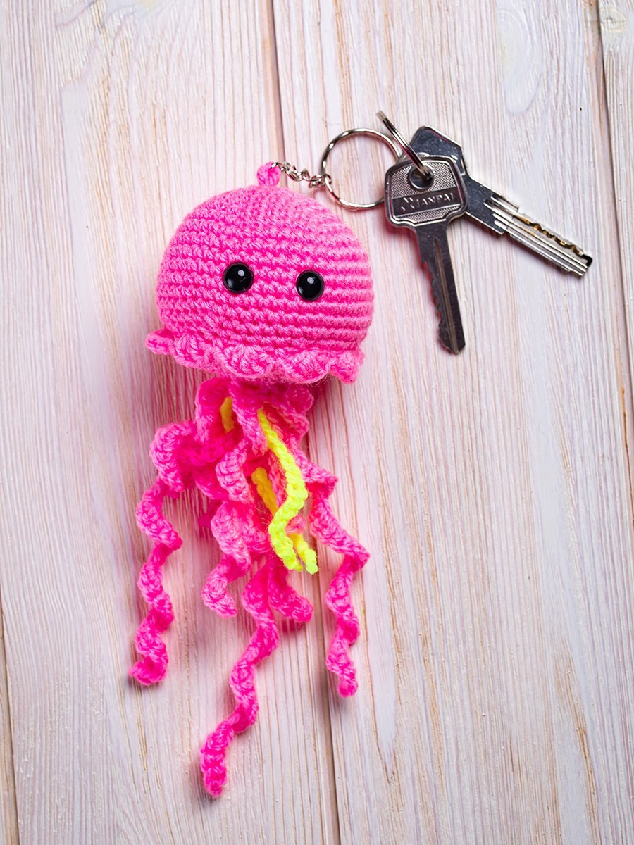 Профессиональная предметная фотосъемка брелков в Москве и Московской области. Фотостудия в Москве LUXARTPHOTO