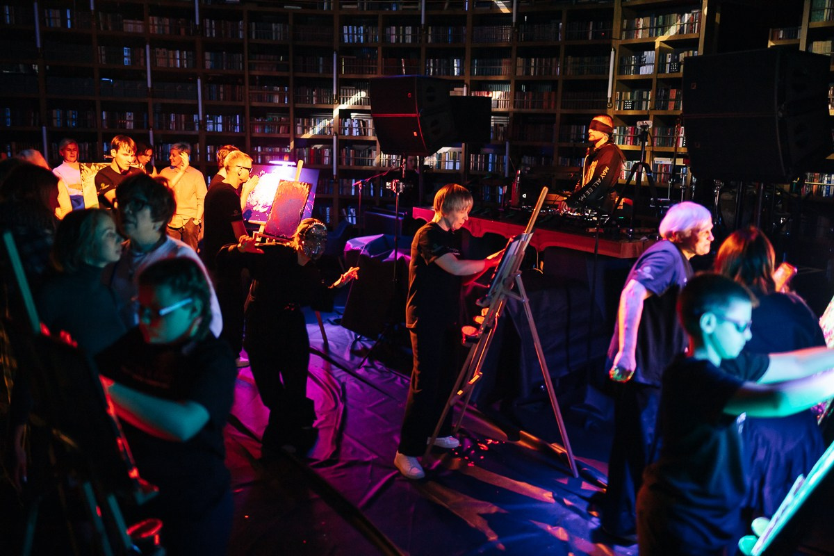 Концерт Volen Sentir в клубе «COMMUNITY». Фотограф Москва