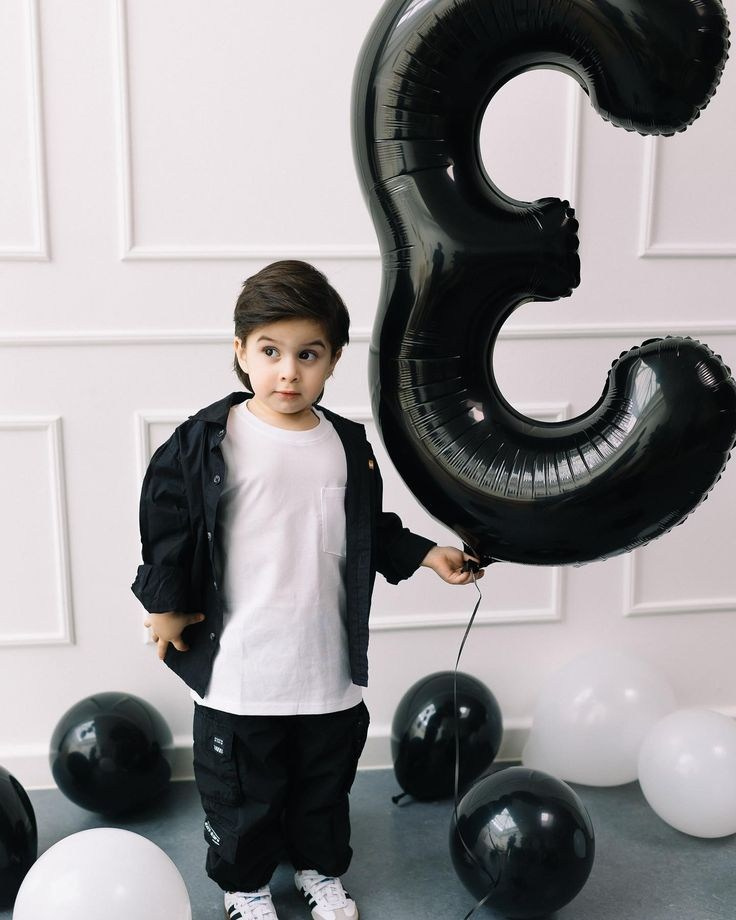 Детская фотосъемка с собачками из воздушных шариков