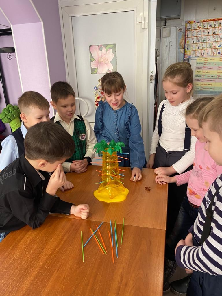 Interpreter's game + jumping monkeys. LinguaCentrePro