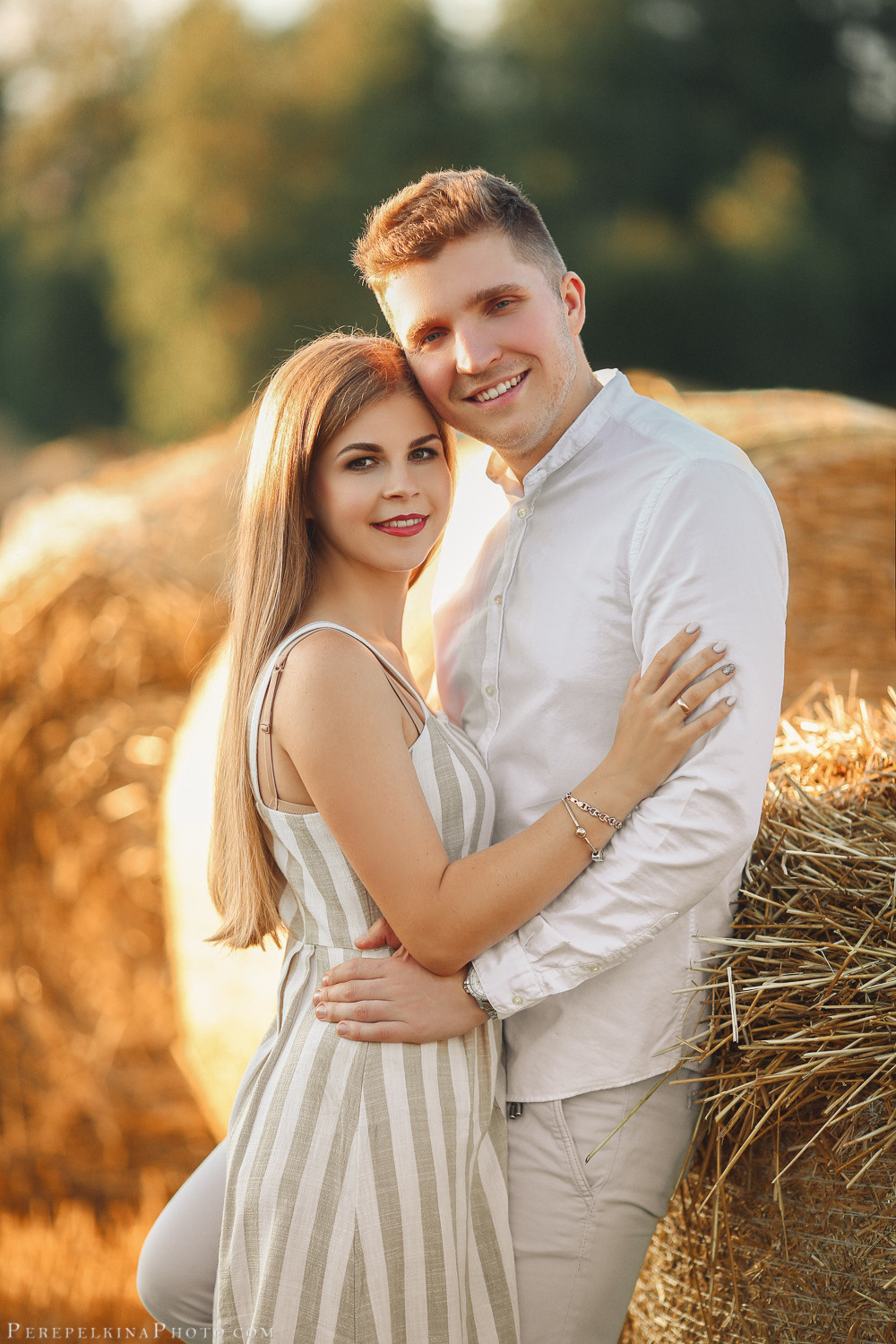 Снопы в полях АВГУСТ. Семейный и детский фотограф |Брянск| Анастасия Перепелкина