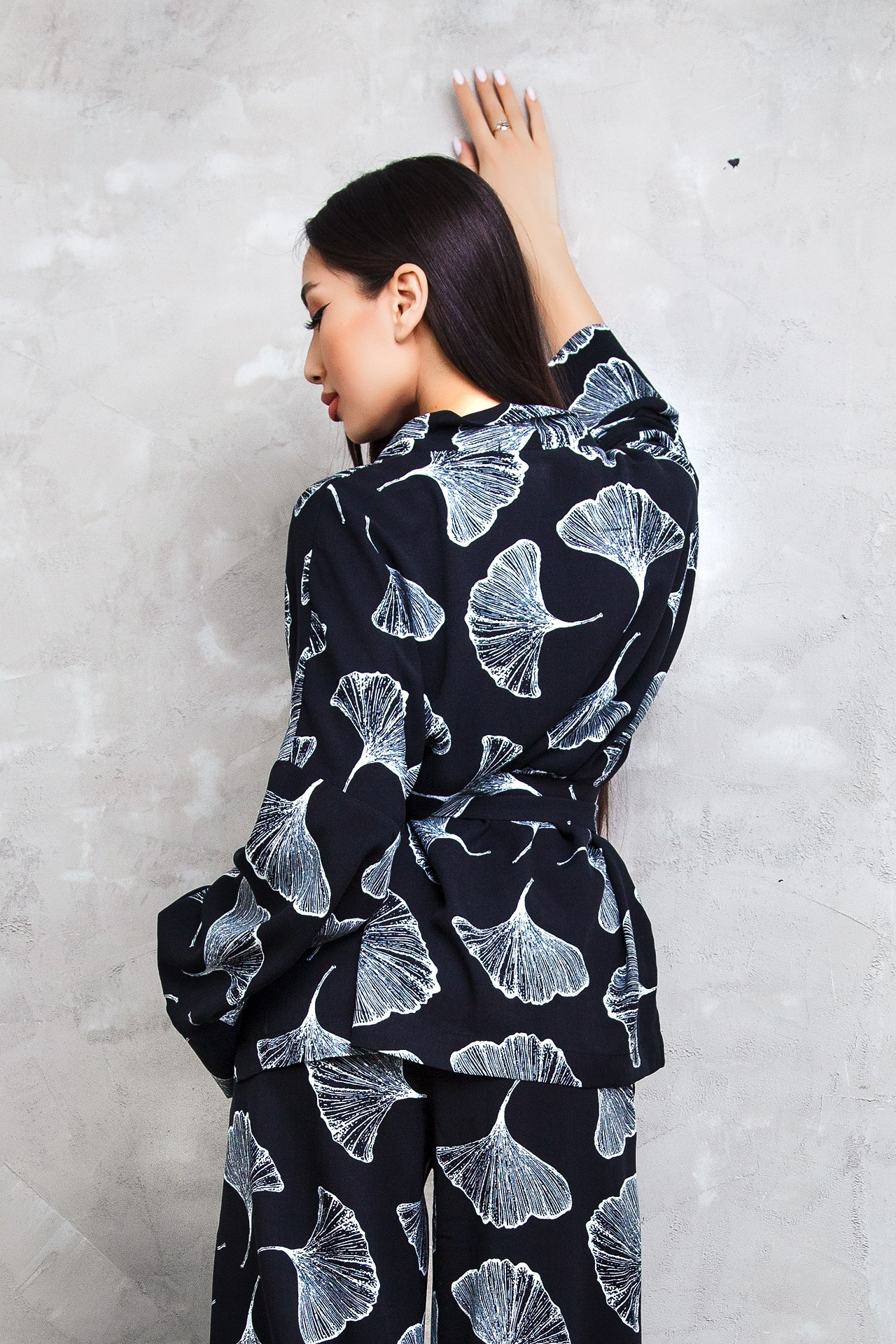 Реклама женской одежды. Натан Супервайзер по Продакшену