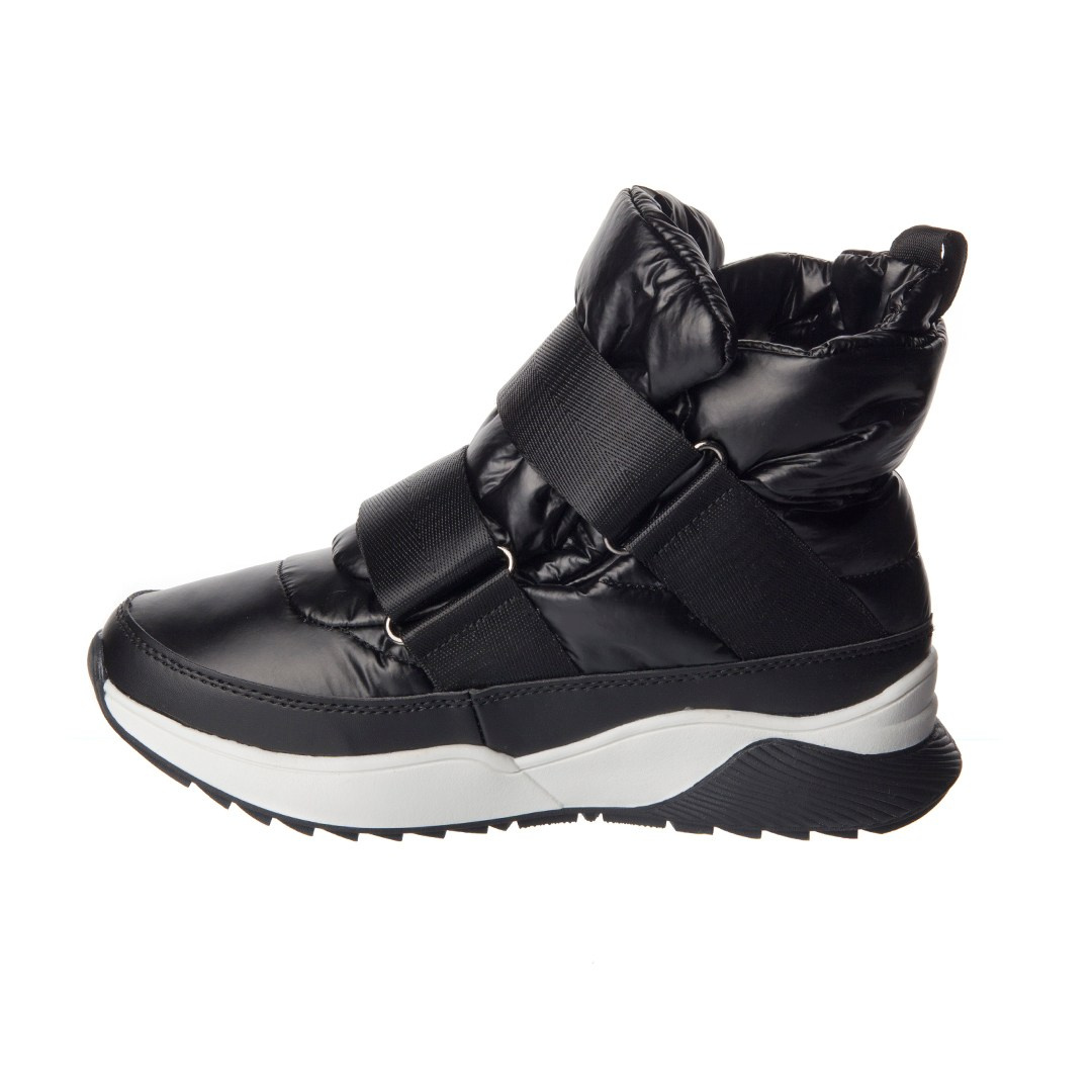 Предметка. Обувь. Фотограф Мария Кольцова