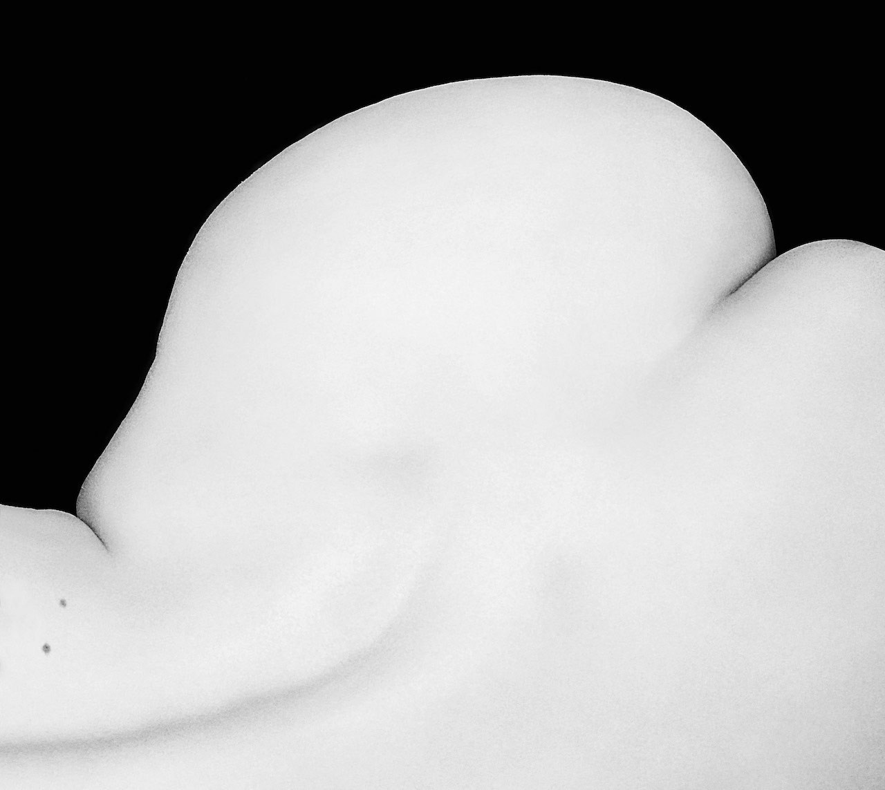 Expert nude photography and artistic black and white photography. Anna Laza Art photographer