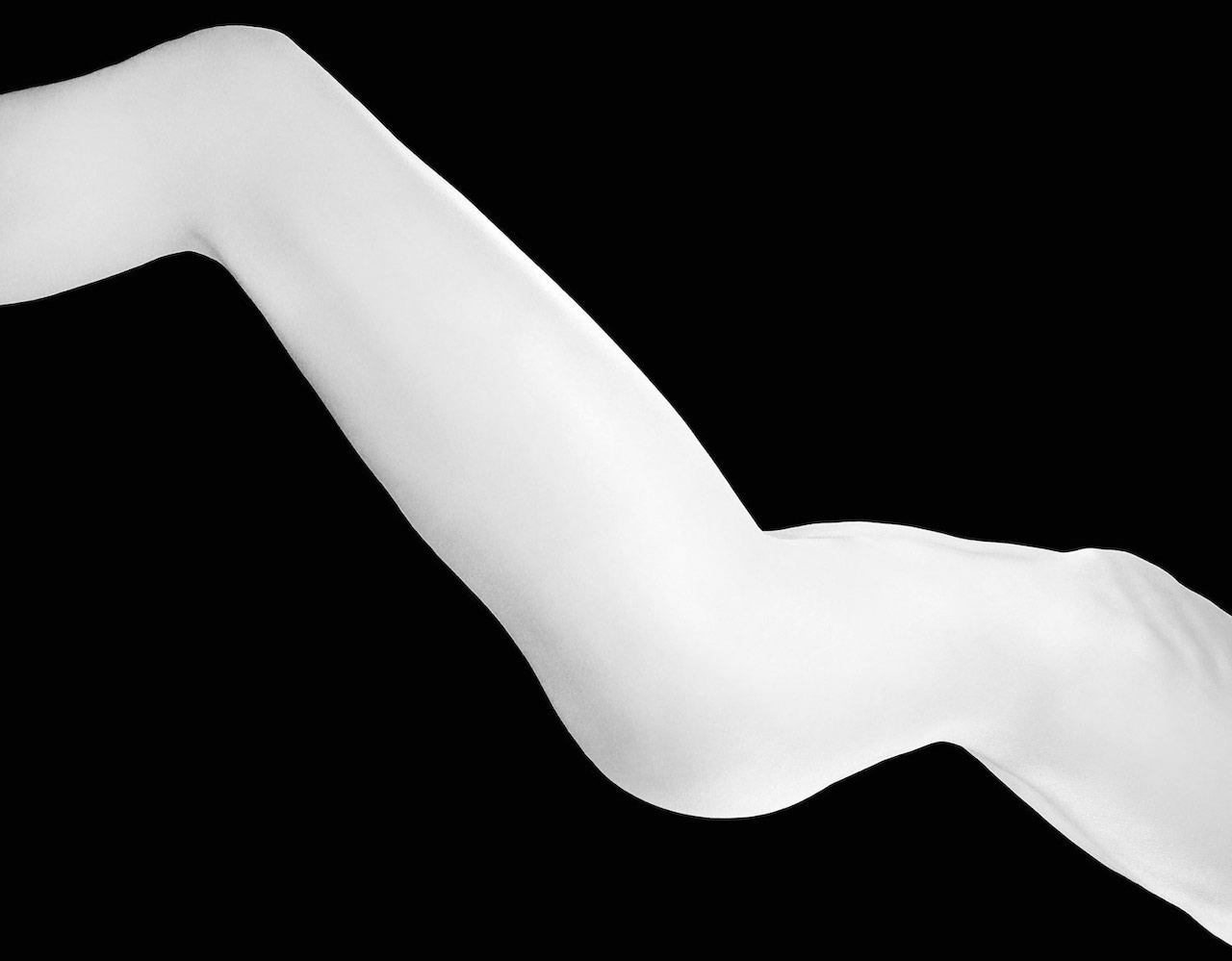 Expert nude photography and artistic black and white photography. Anna Laza Art photographer