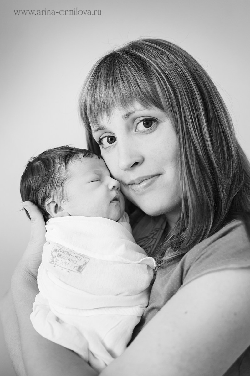 Выписка из роддома. Репортажный, семейный и детский фотограф в Пензе и Заречном Арина Ермилова. Картины барельеф на заказ