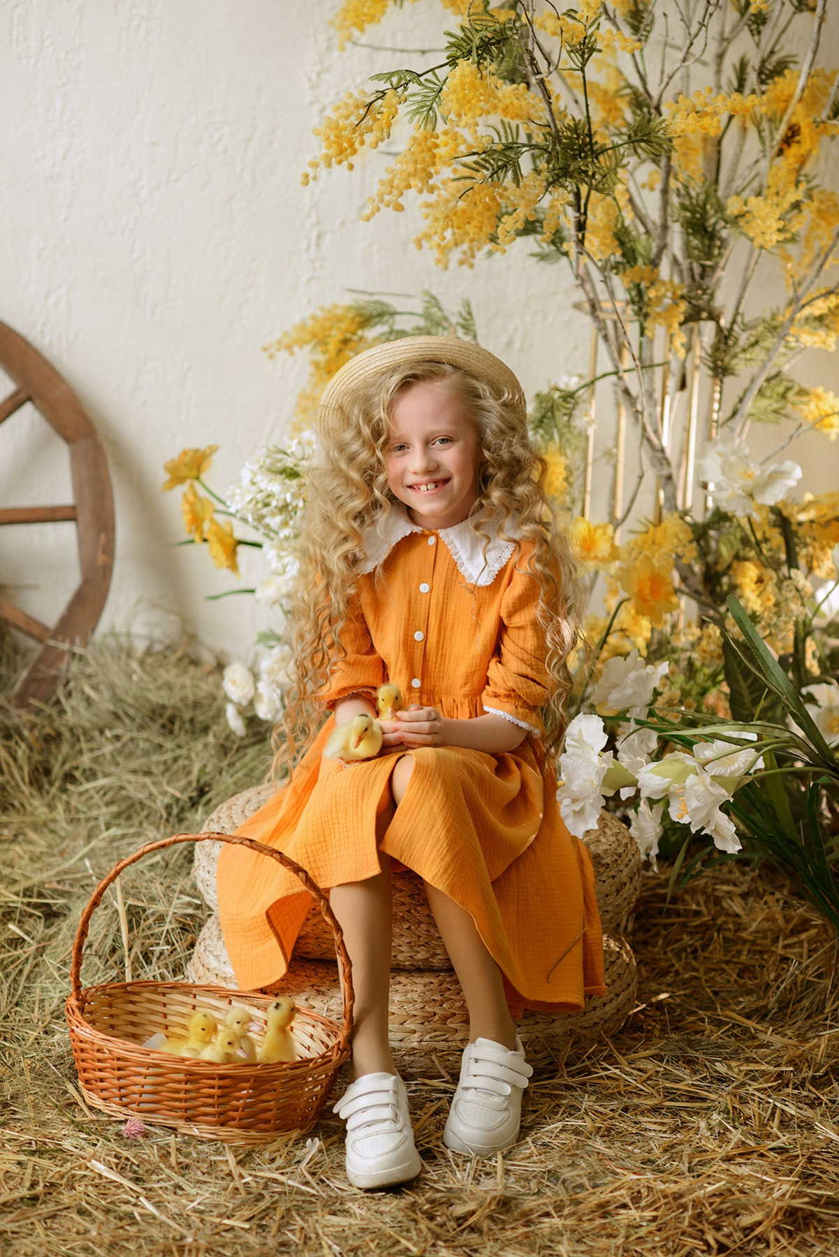 Photo shoot of a girl with goslings and a hat. Photographer Elena Carruthers, Scotland