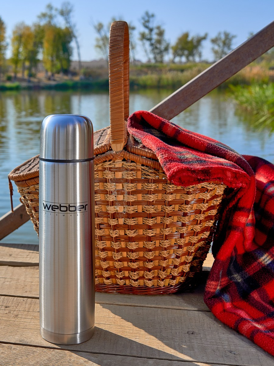 Для МАРКЕТПЛЕЙСОВ. Max Matvich and Victoria Basova are professionals in their field