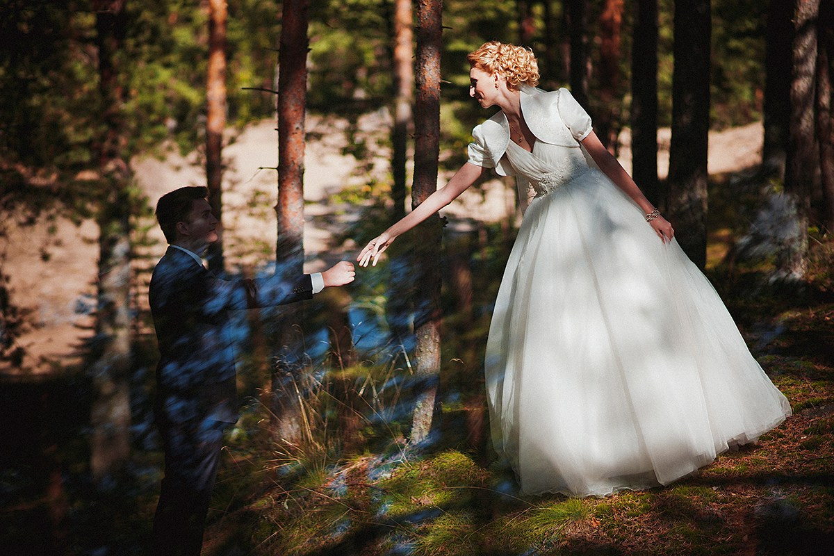 Свадебная прогулка Алекса и Даши. Фотограф крещение венчание в Петербурге! Помогает подобрать храм и посоветовал душевного батюшку в СПб