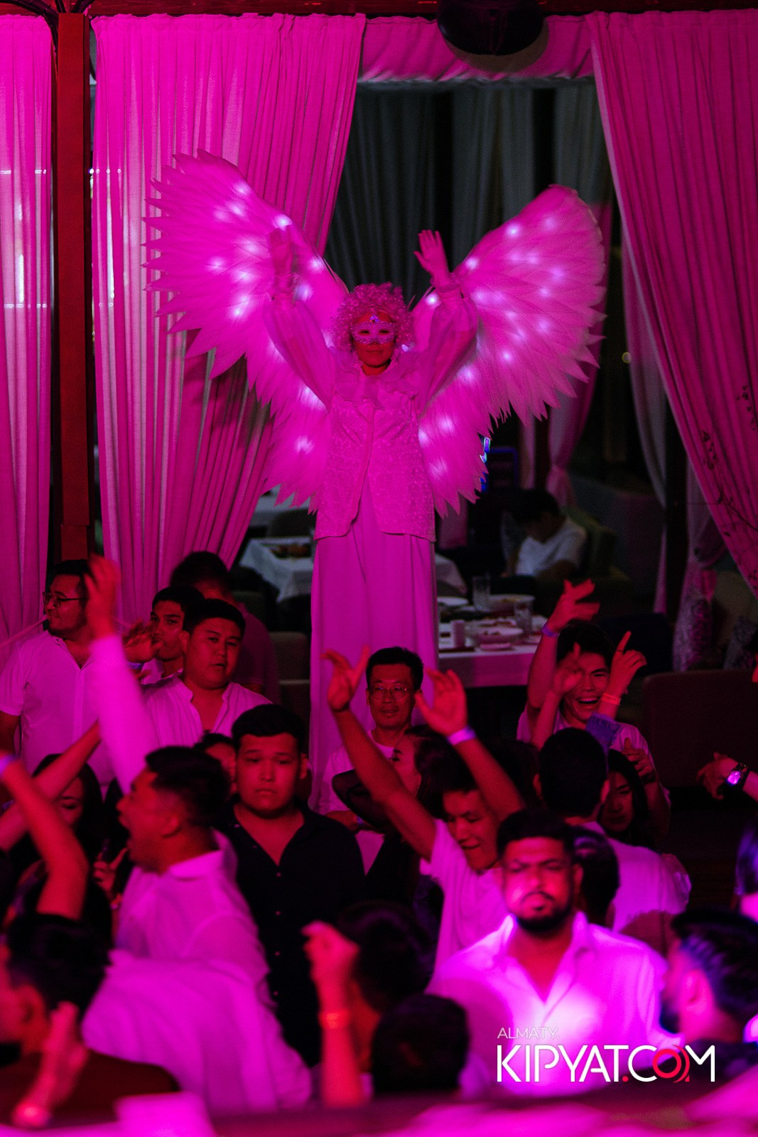 EVENT BAR. КИПЯТКОМ АЛМАТЫ!