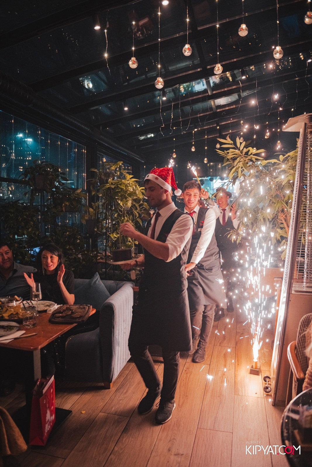 ZIYAFET MEAT HOUSЕ. КИПЯТКОМ АЛМАТЫ!