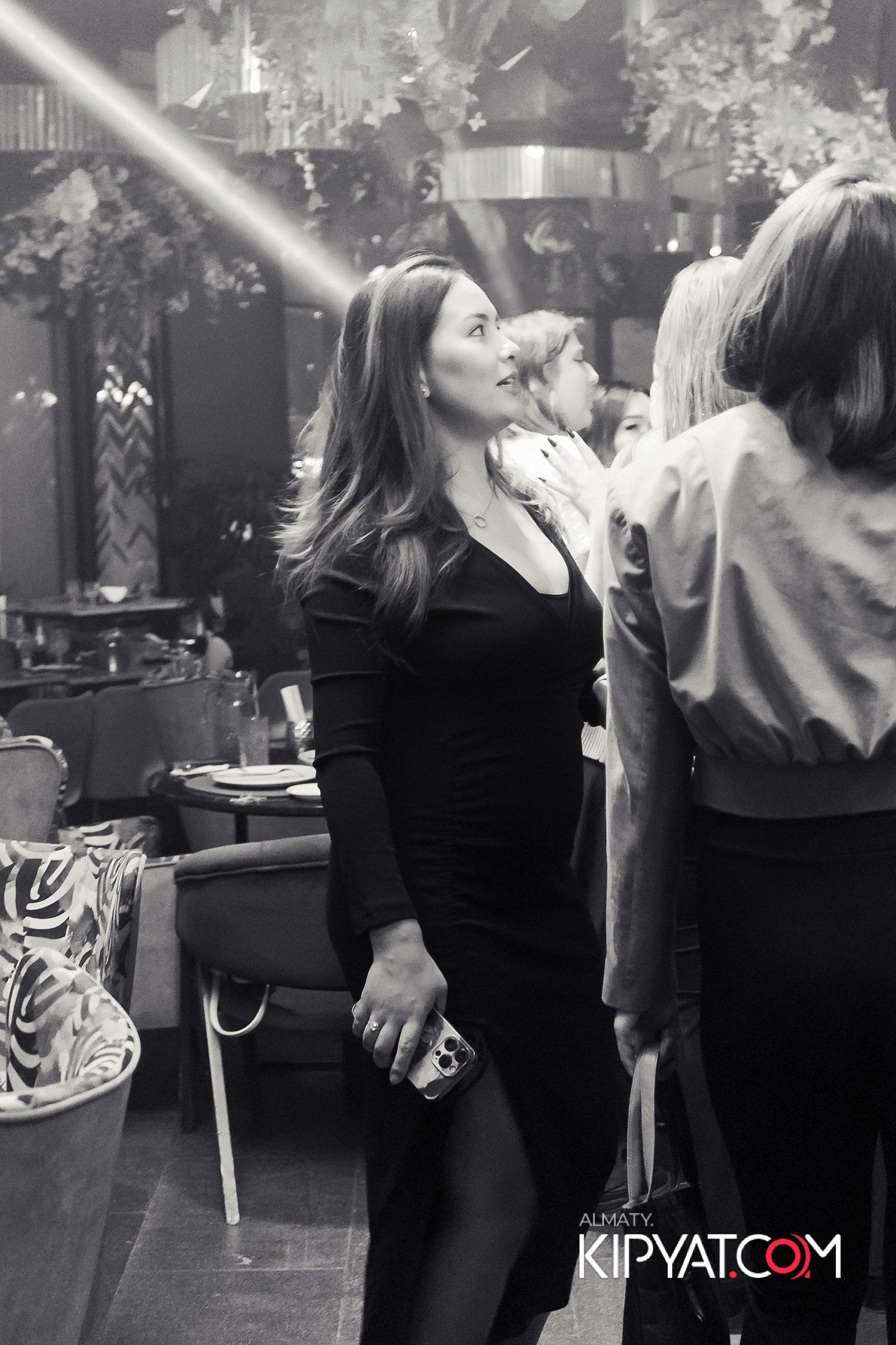 FRIENDS BAR & TERRACE. КИПЯТКОМ АЛМАТЫ!