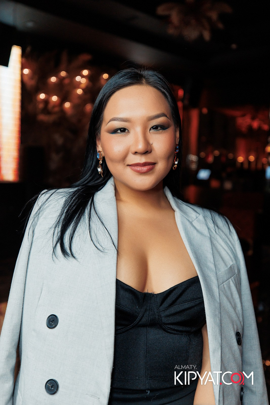 БАР ПАНАЕХАЛИ НА ДОСТЫК. КИПЯТКОМ АЛМАТЫ!