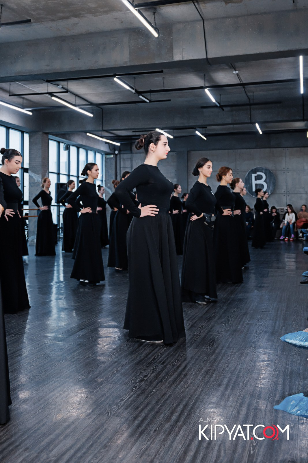 BLOCKBUSTER ТАНЦЕВАЛЬНАЯ АКАДЕМИЯ. КИПЯТКОМ АЛМАТЫ!