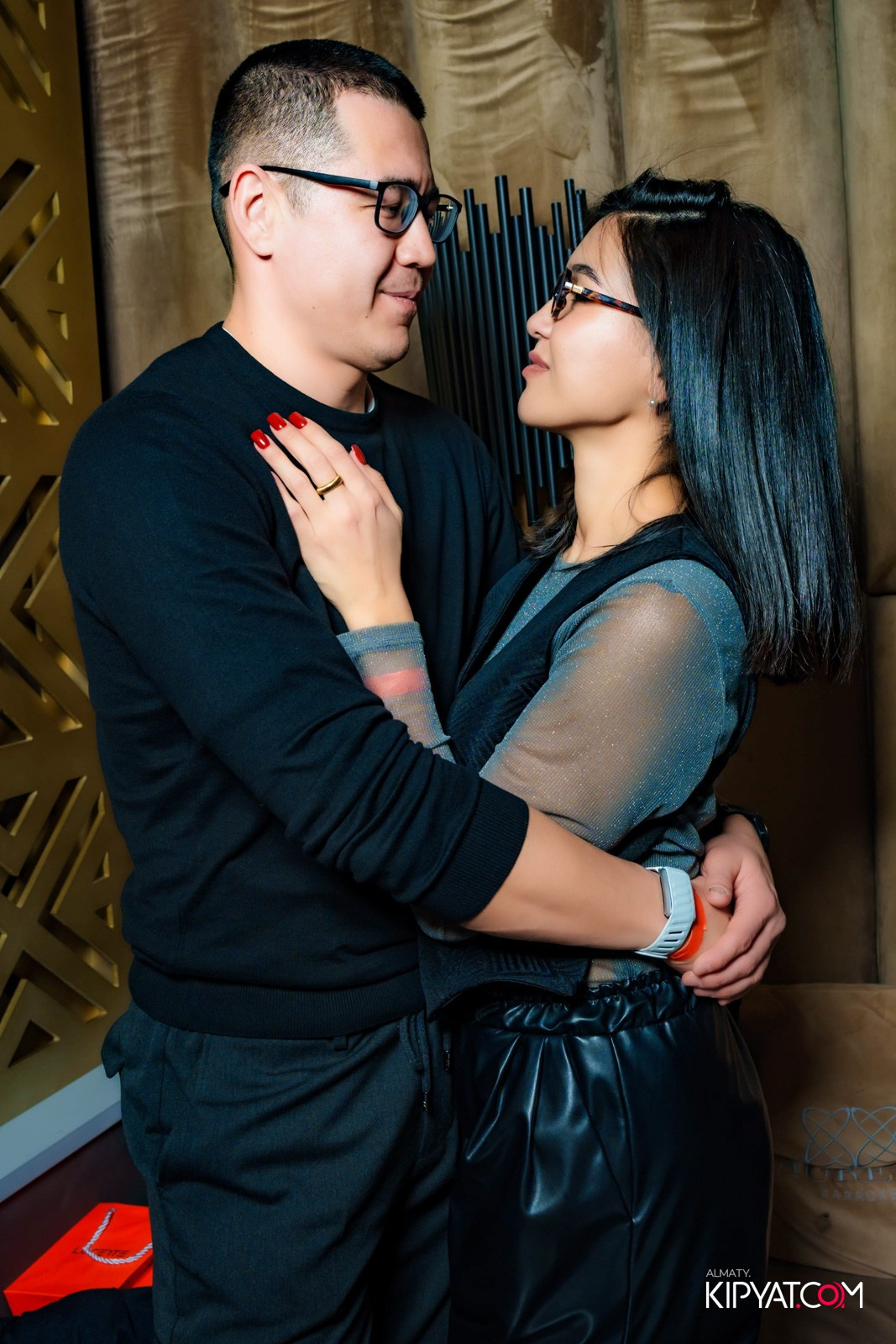 LAUREATE KARAOKE HALL. КИПЯТКОМ АЛМАТЫ!