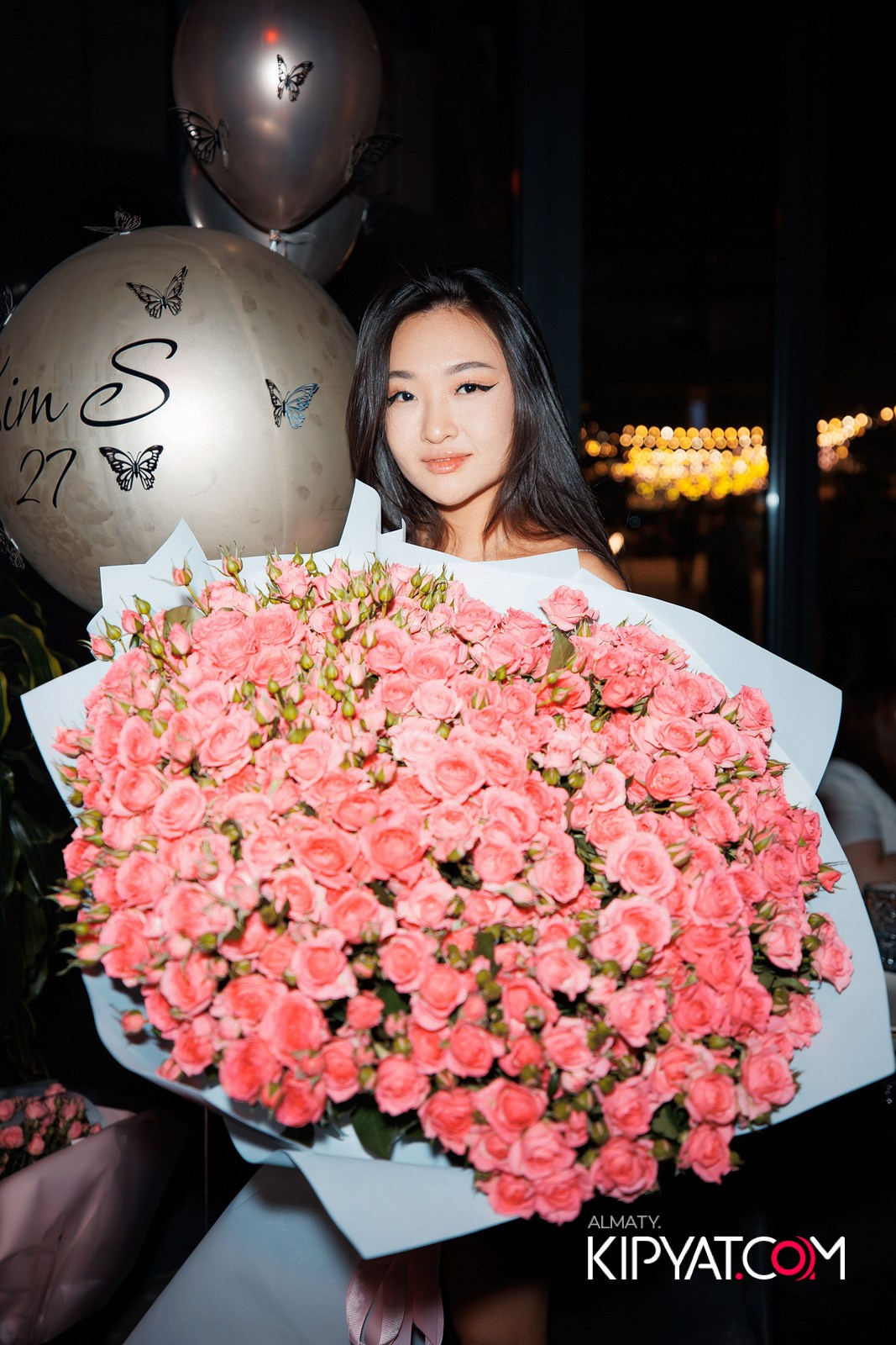 FRIENDS BAR & TERRACE. КИПЯТКОМ АЛМАТЫ!