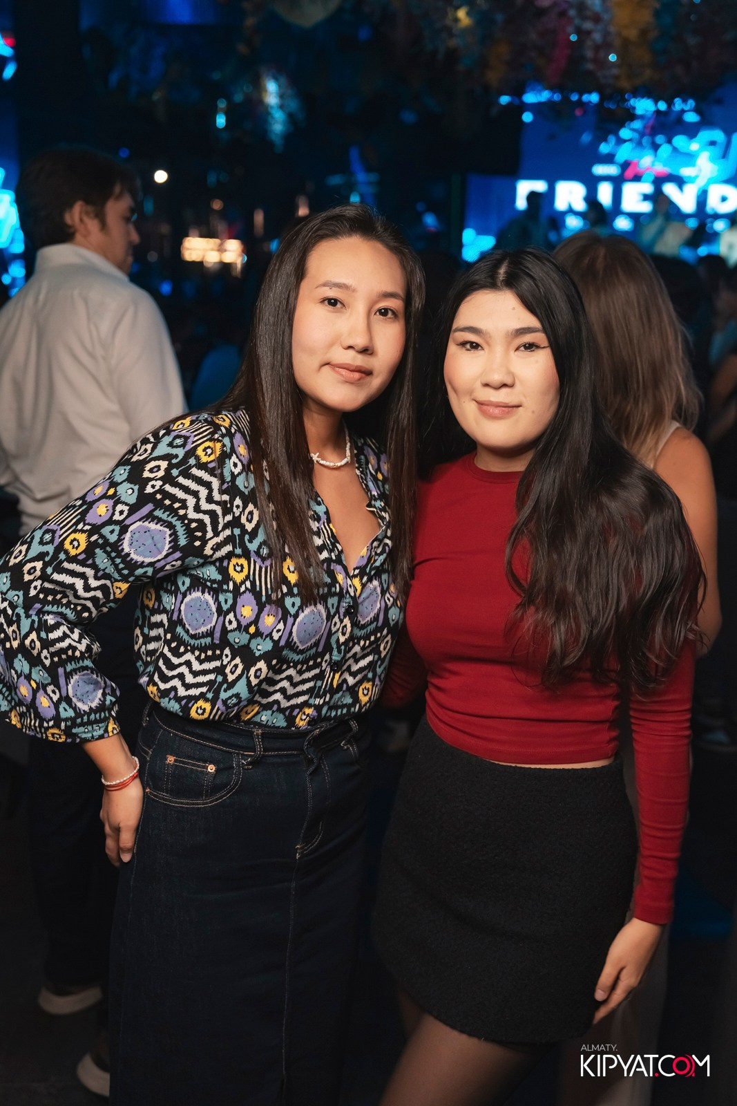 FRIENDS BAR & TERRACE. КИПЯТКОМ АЛМАТЫ!