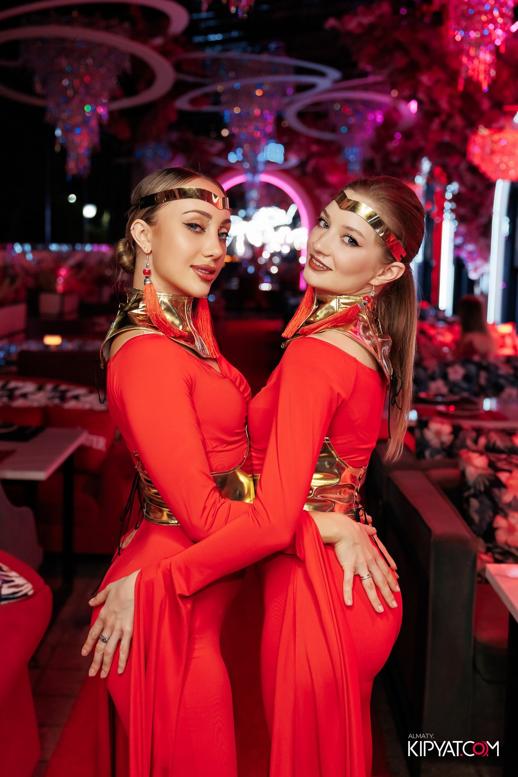 ЗАЯ, НА БИС. КИПЯТКОМ АЛМАТЫ!