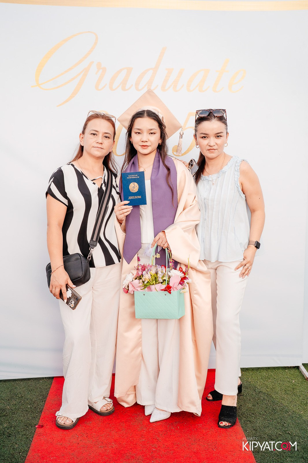 ВРУЧЕНИЕ ДИПЛОМОВ — НАРХОЗ КОЛЛЕДЖ. Part 1. КИПЯТКОМ АЛМАТЫ!