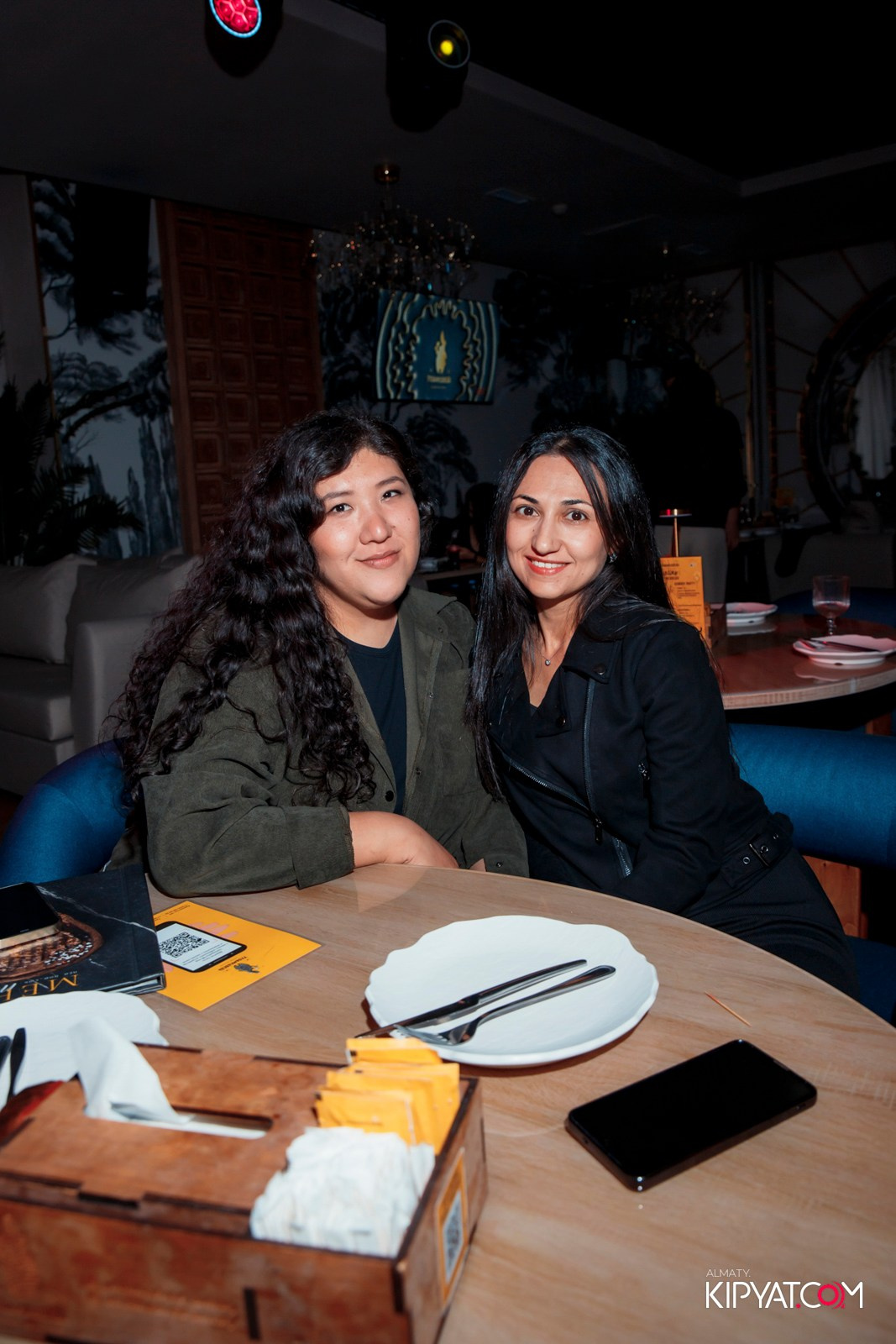 УХО И МЕДВЕДЬ НА КУРМАНГАЗЫ. КИПЯТКОМ АЛМАТЫ! Фотосъемка мероприятий в Алматы