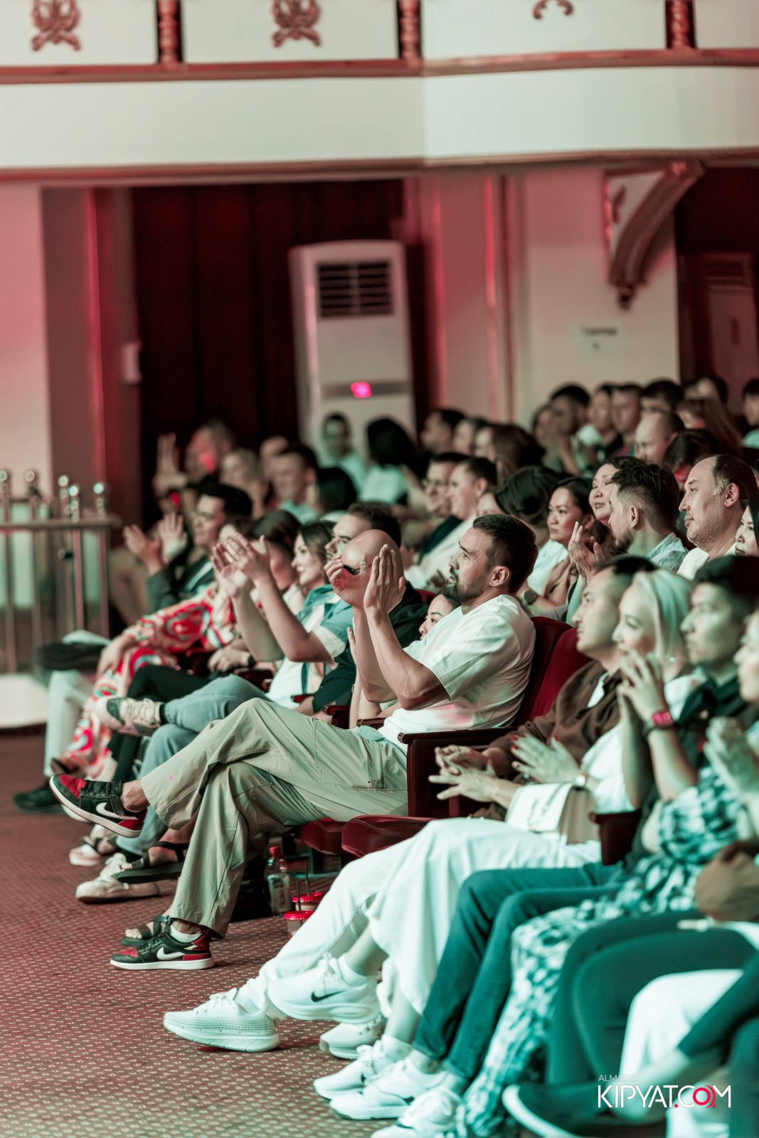 STAND UP КОНЦЕРТ АЛЕКСАНДА МЕРКУЛЬ. КИПЯТКОМ АЛМАТЫ!