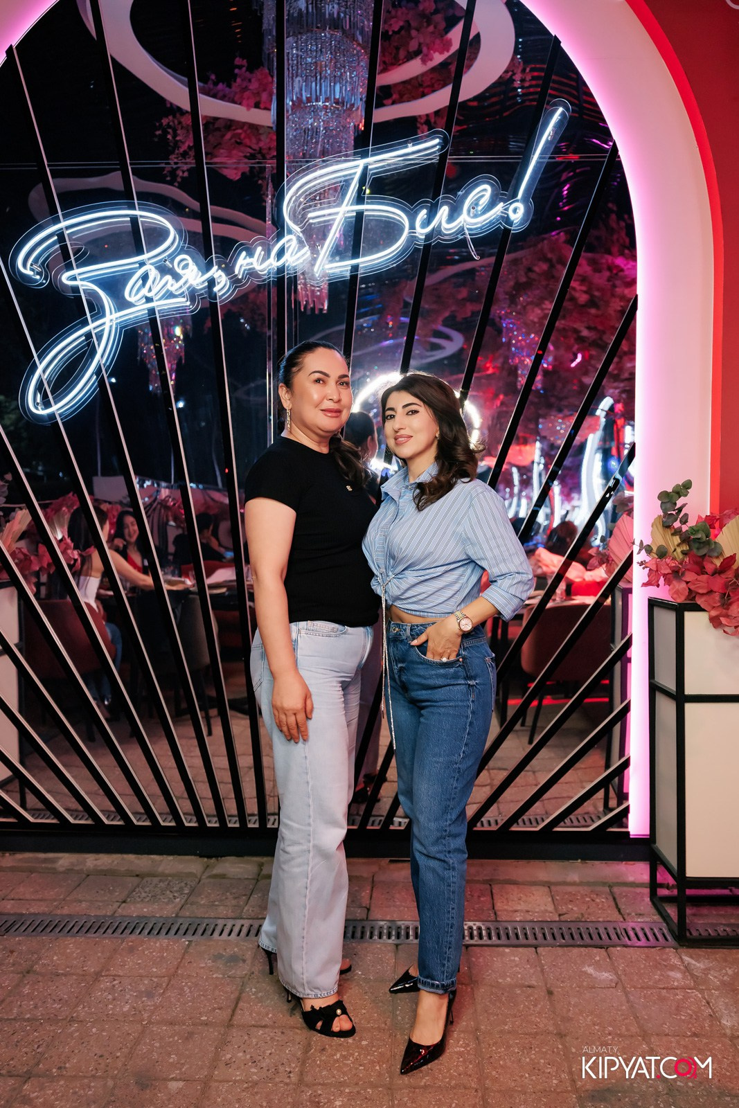 НОДАР РЕВИЯ В «ЗАЯ, НА БИС». КИПЯТКОМ АЛМАТЫ!