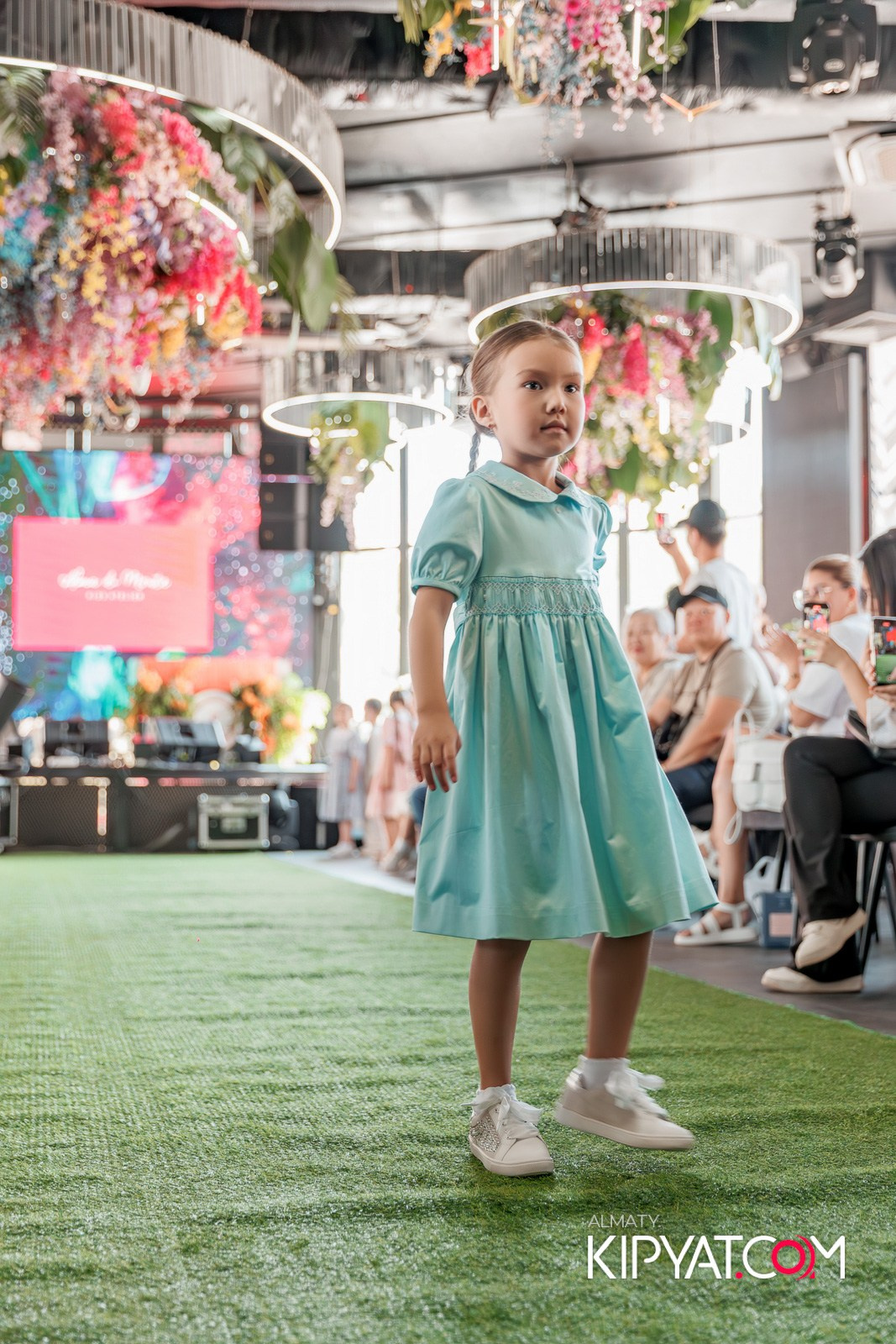 PROM KIDS FASHION SHOW. КИПЯТКОМ АЛМАТЫ!