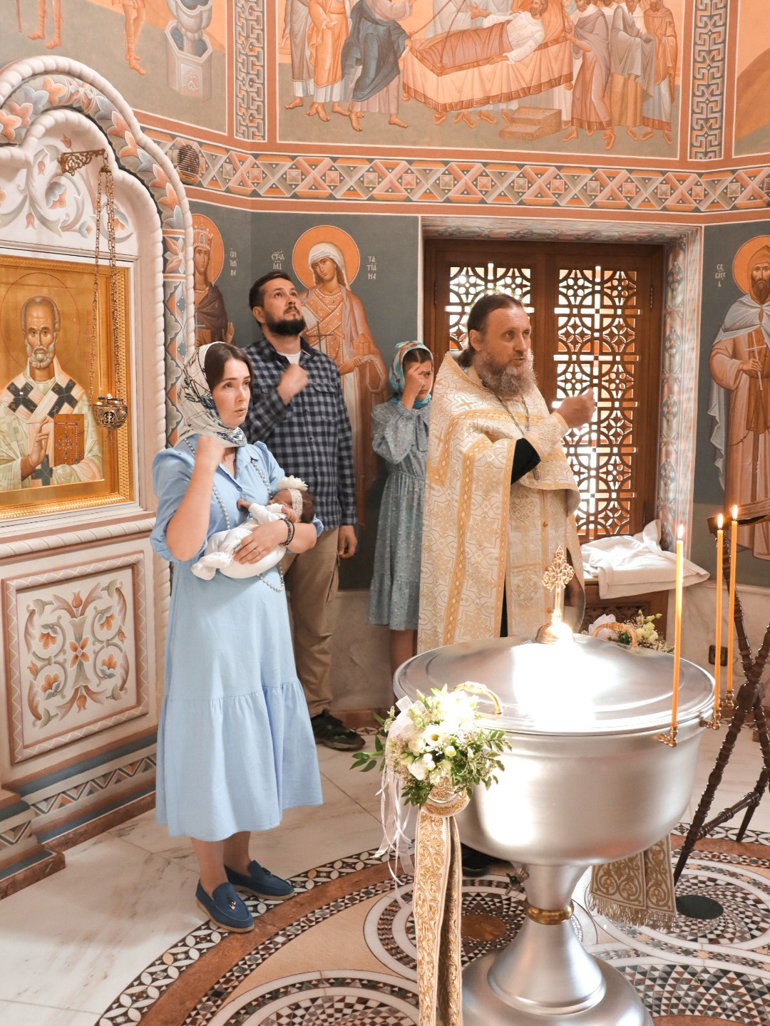 Крещение. Фотограф на крещение и венчание в Екатеринбурге. Ольга Мезенцева