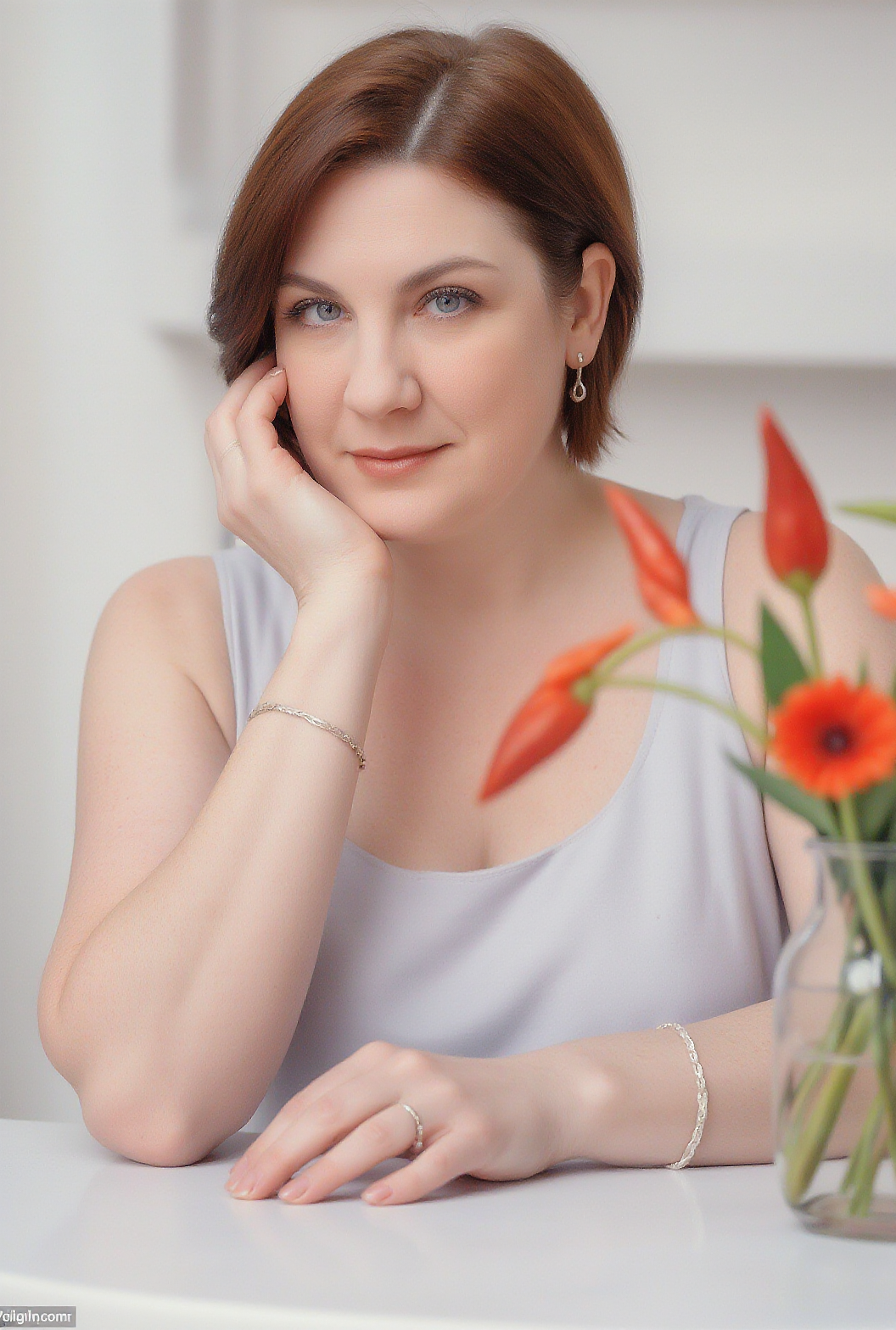 Нейро креатор Саша Кинбер: нейрофото, генерация видео, обучение