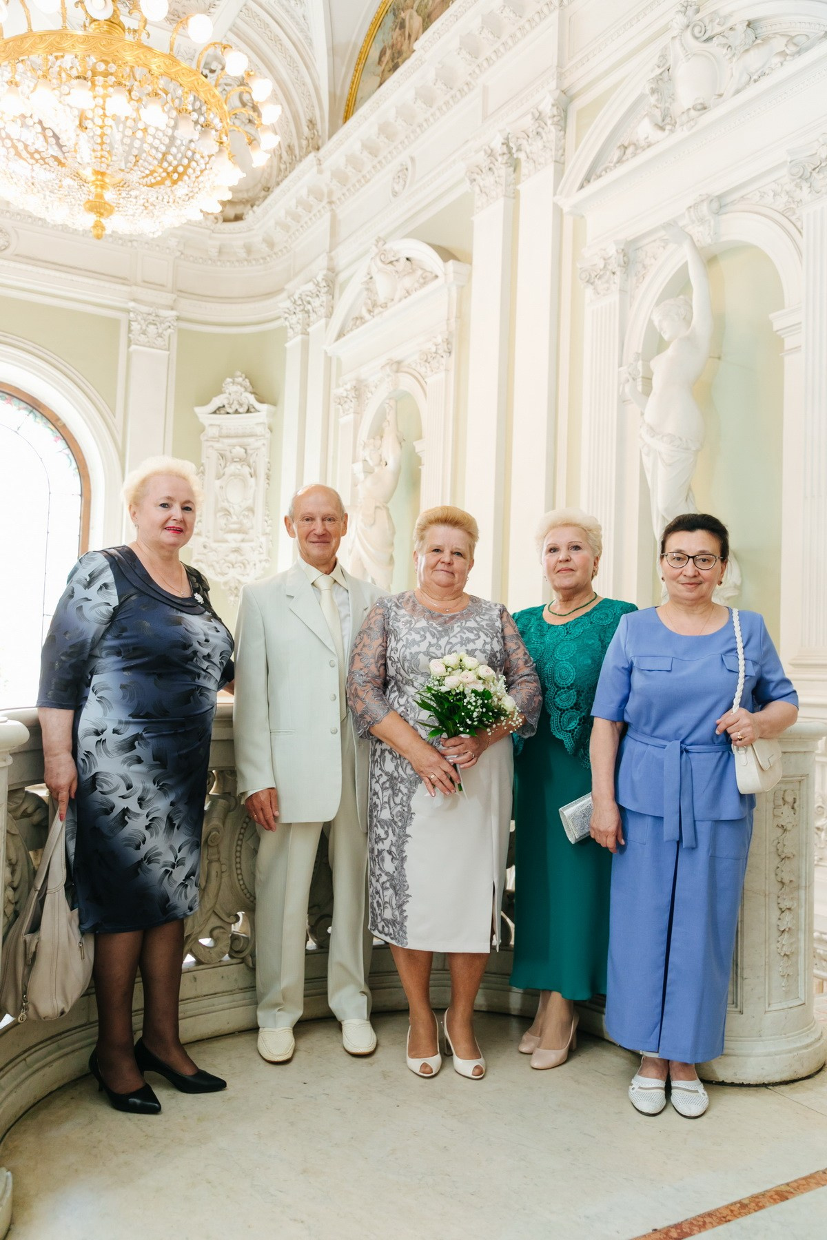 Золотая свадьба в 1-м дворце бракосочетания. Фотограф крещение венчание в Петербурге! Помогает подобрать храм и посоветовал душевного батюшку в СПб