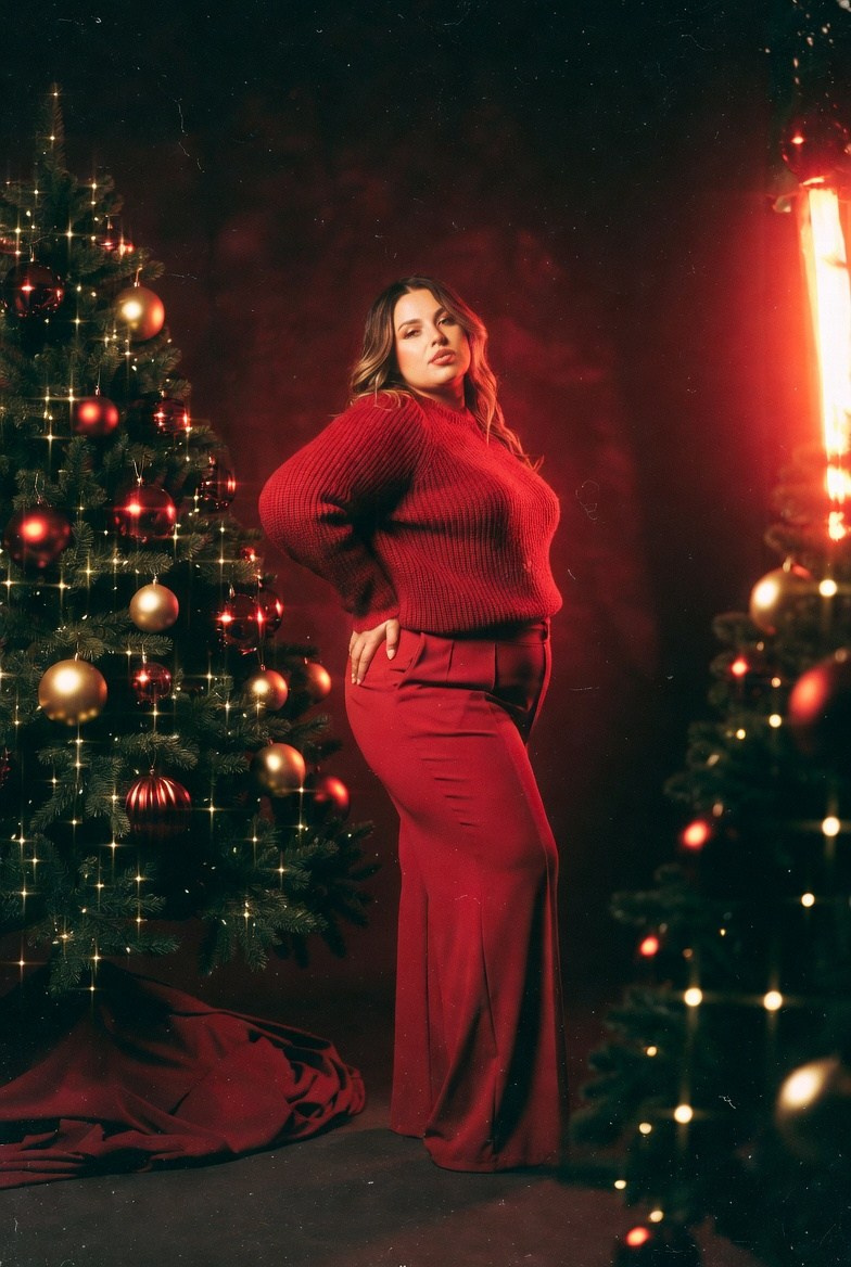 Плюс сайз в красном