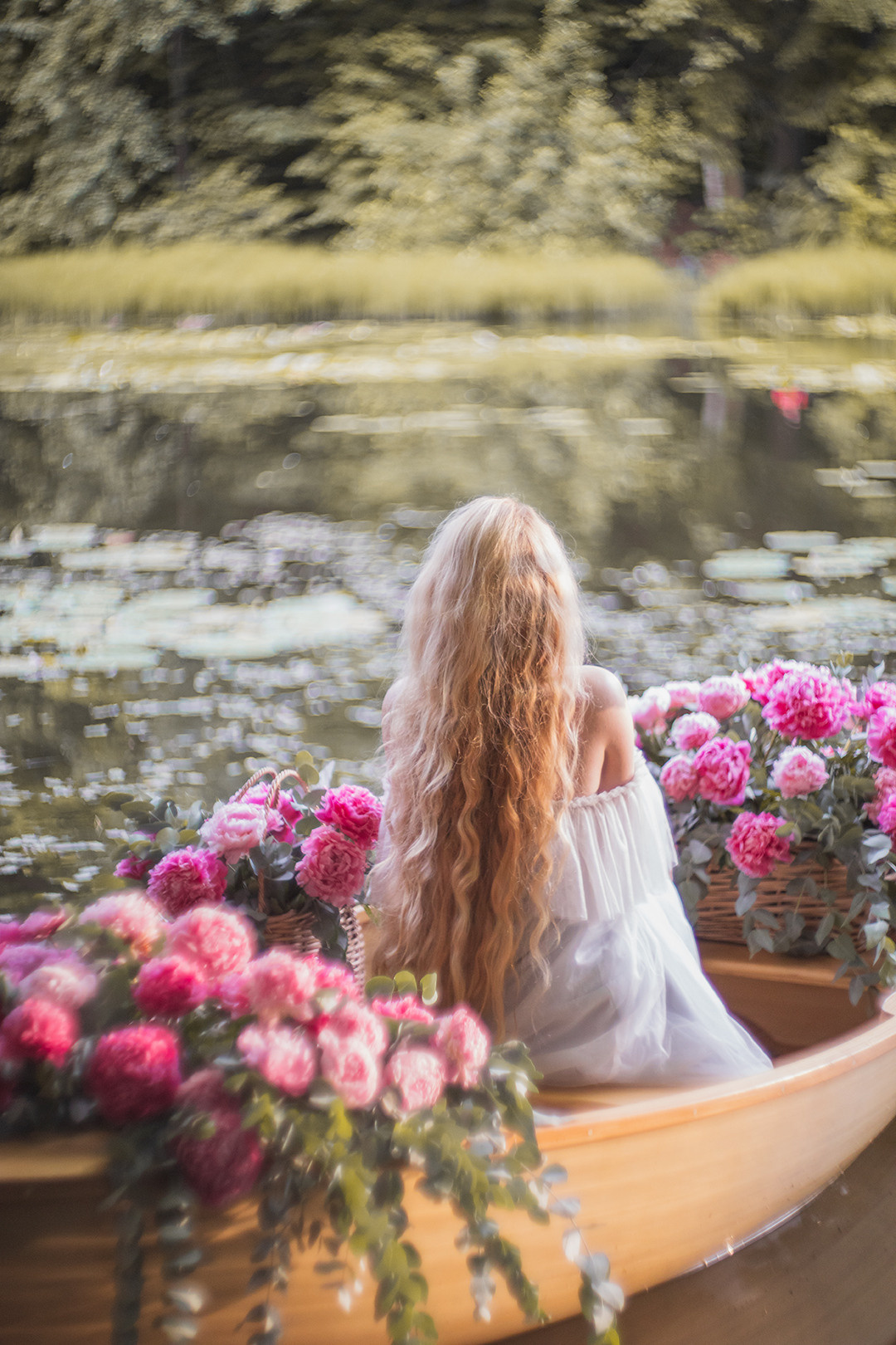 Сказочная лодка с цветами. Юлия Башкатова, сказочный фотограф, Москва