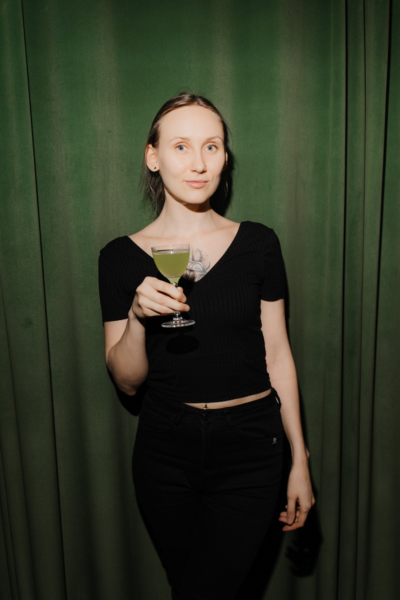 48 стульев. VICTORIA SHU