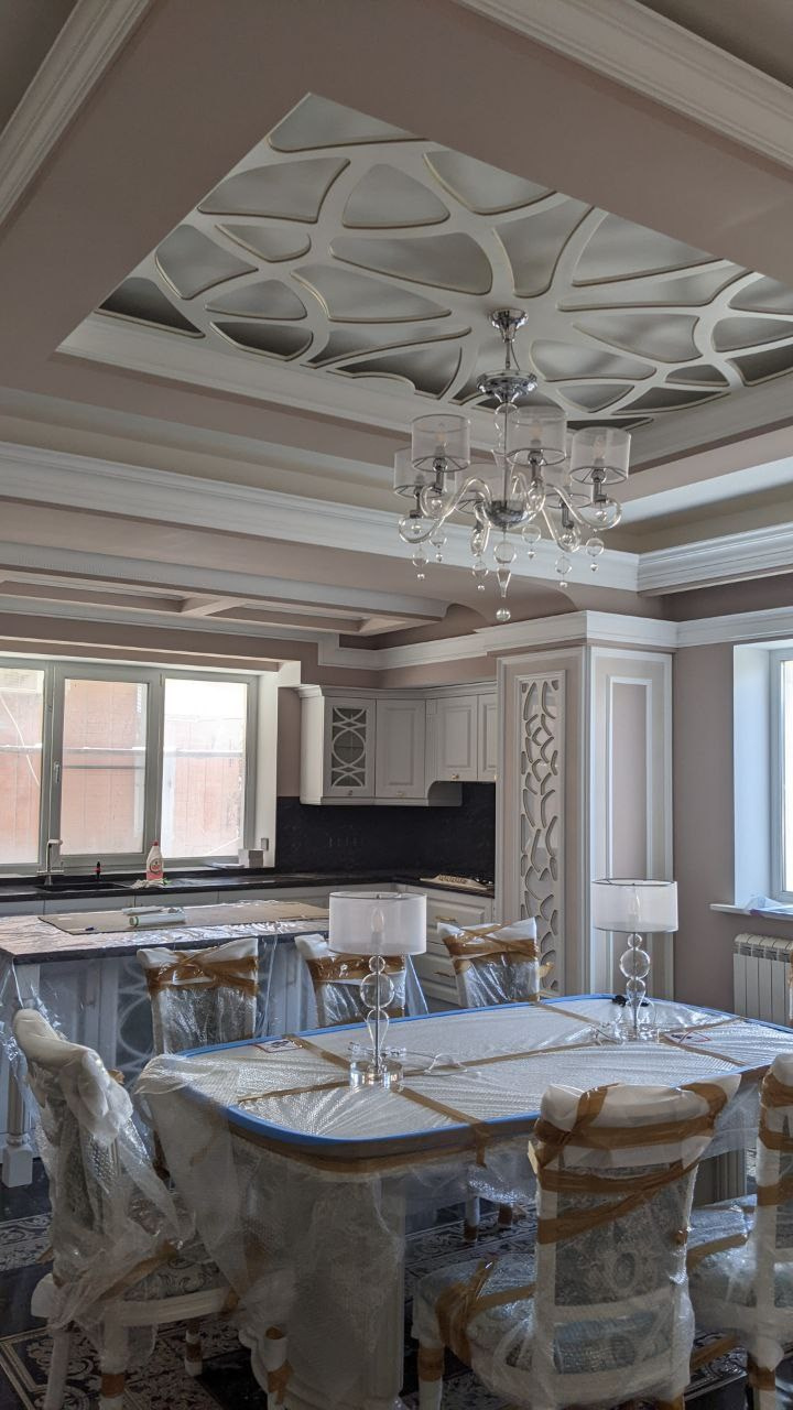 Дизайн интерьера кухни-гостиной в частном жилом доме, пер. Местный