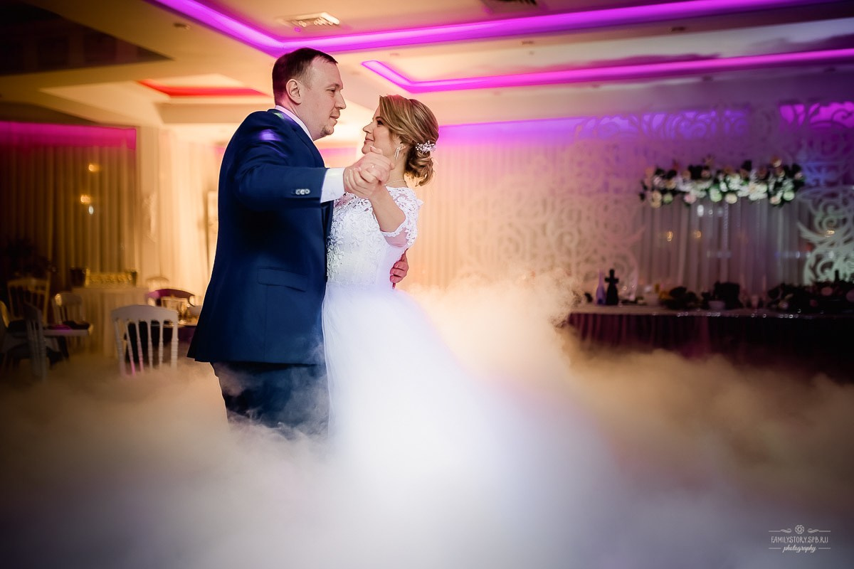 Свадебная фотосессия в интерьере: уют, фактура и свет как у старых мастеров. Свадебный фотограф — Санкт-Петербург (СПб) Питер