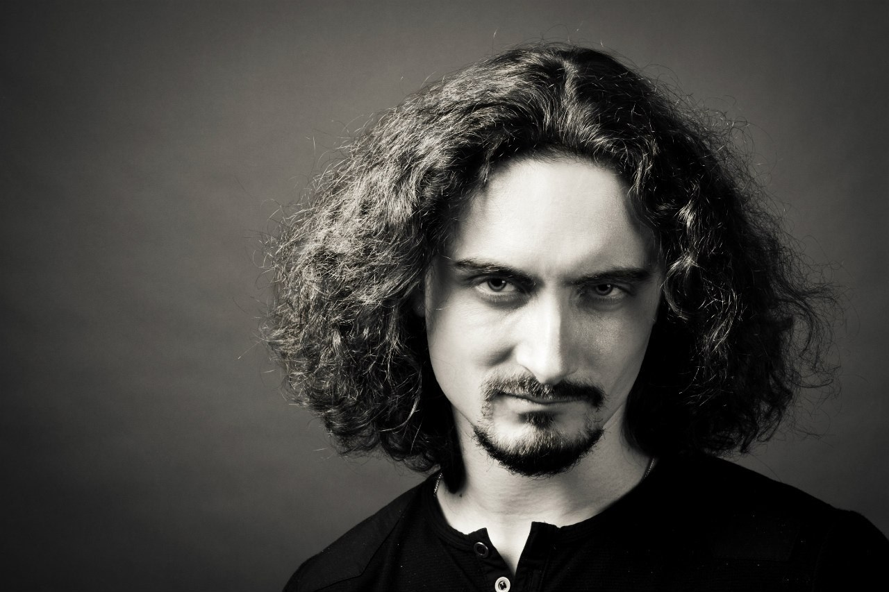 Мужская модельная портретная фотосессия для модельного агентства в Иркутске