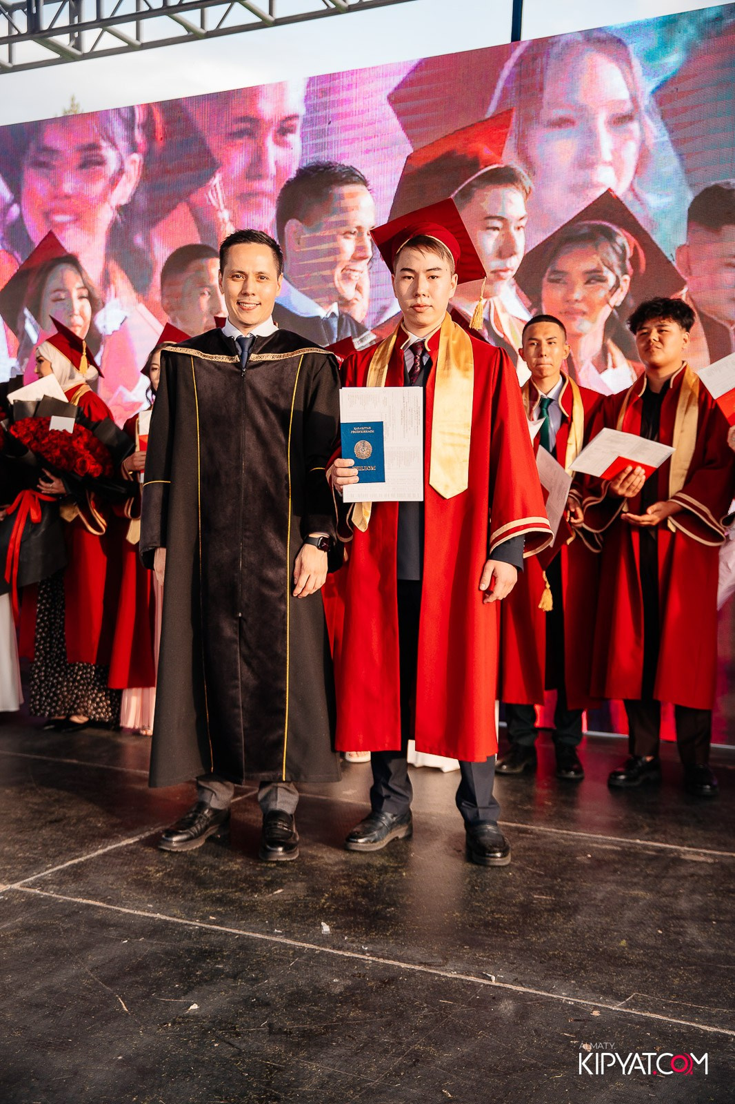 ВРУЧЕНИЕ ДИПЛОМОВ — НАРХОЗ КОЛЛЕДЖ. Part 4. КИПЯТКОМ АЛМАТЫ!