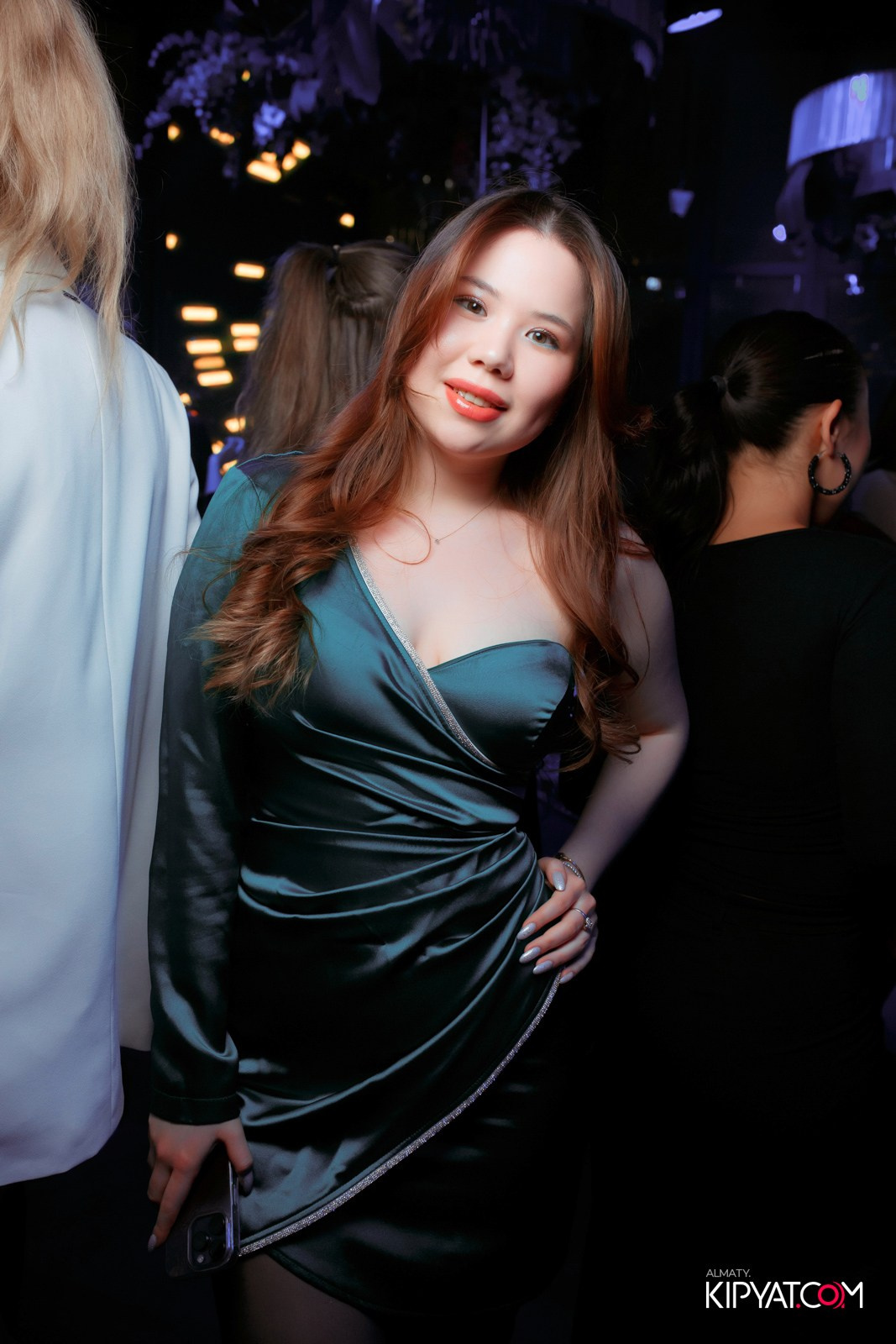 FRIENDS BAR & TERRACE. КИПЯТКОМ АЛМАТЫ!