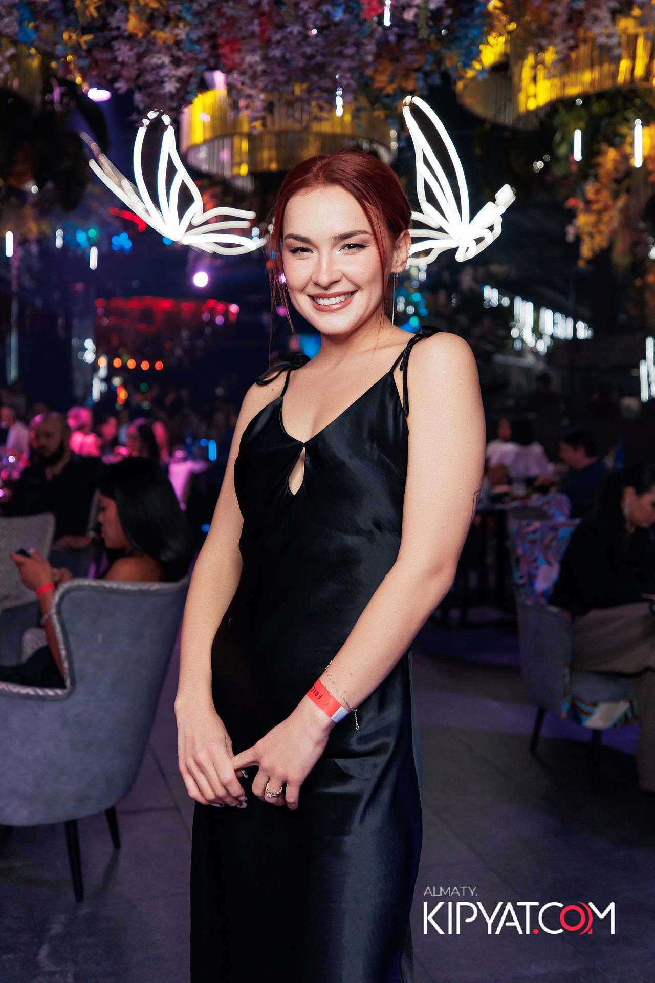 FRIENDS BAR & TERRACE. КИПЯТКОМ АЛМАТЫ!