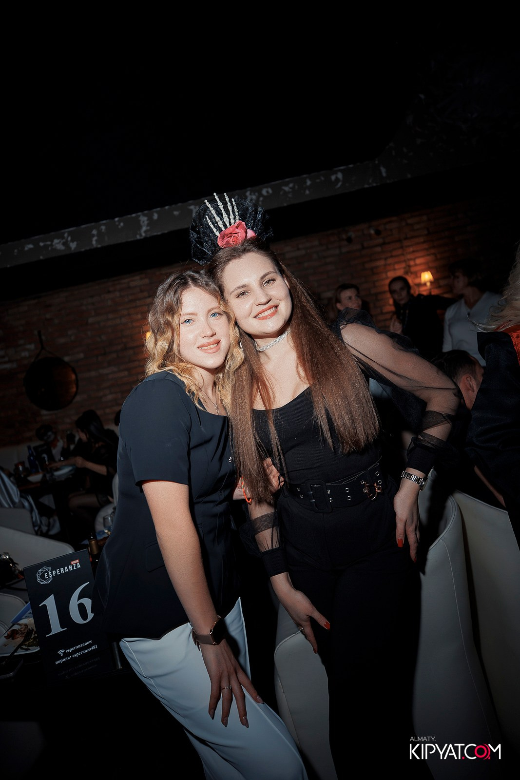 МУЗЫКАЛЬНОЕ ЛОТО В HIT RETRO. КИПЯТКОМ АЛМАТЫ!