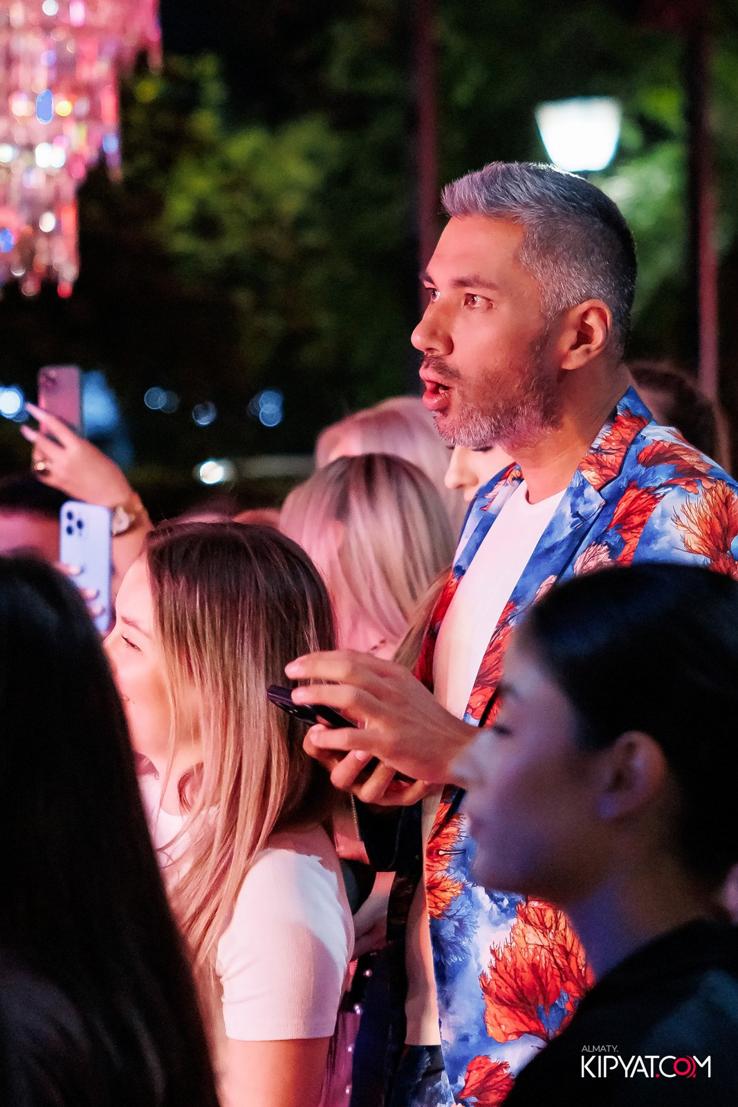 НОДАР РЕВИЯ В «ЗАЯ, НА БИС». КИПЯТКОМ АЛМАТЫ!