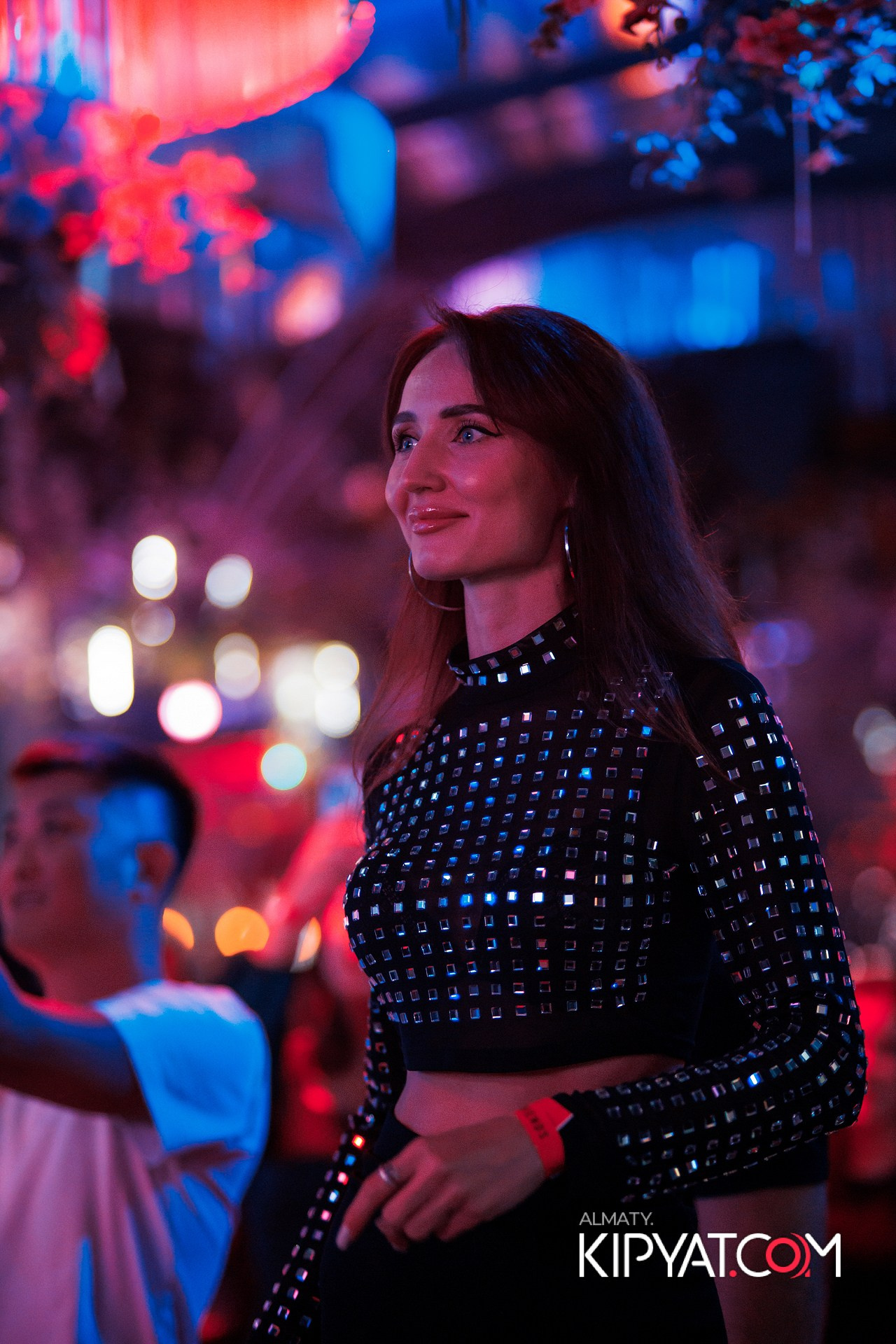 FRIENDS BAR & TERRACE. КИПЯТКОМ АЛМАТЫ!