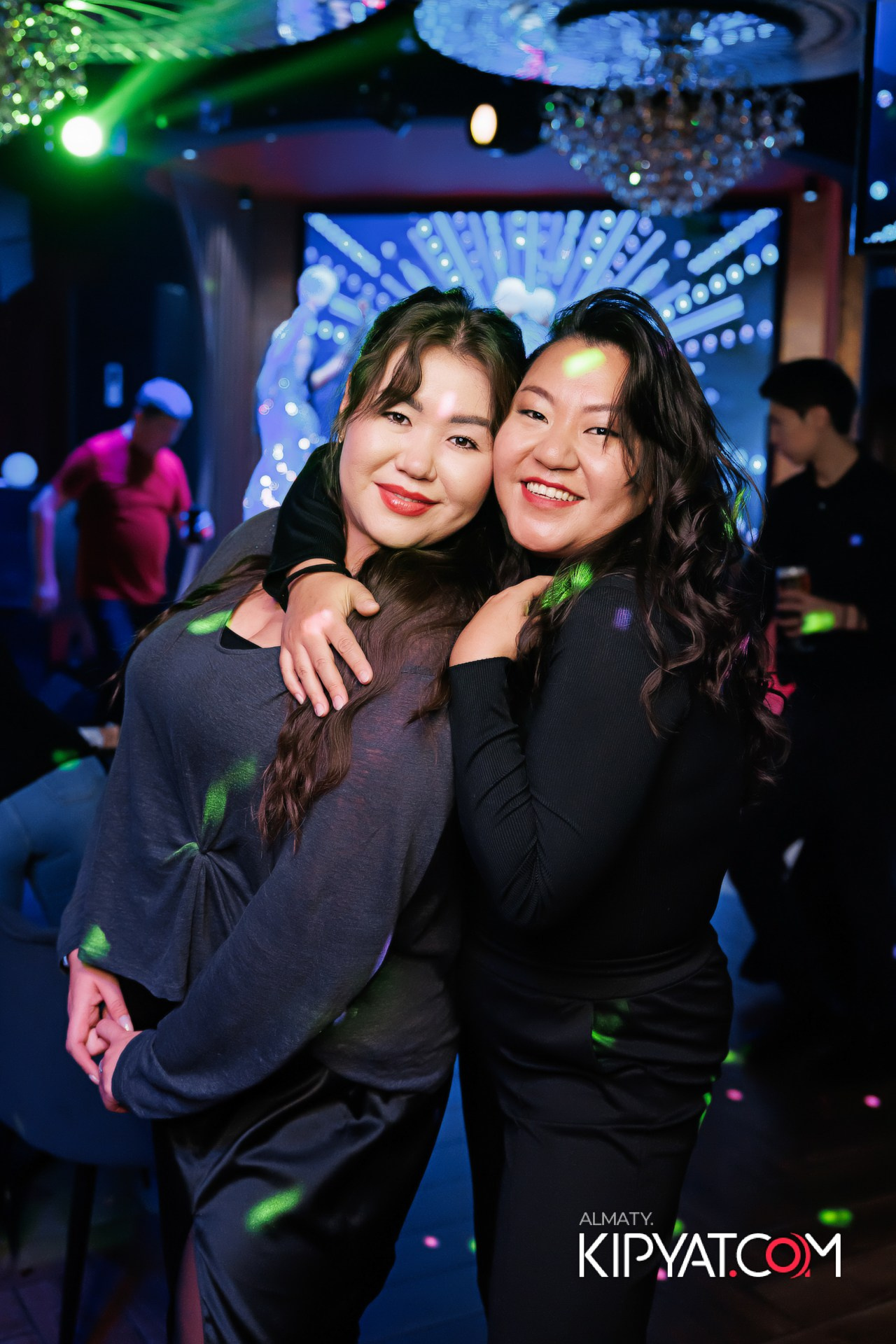 ЗАЯ НА БИС!. КИПЯТКОМ АЛМАТЫ!